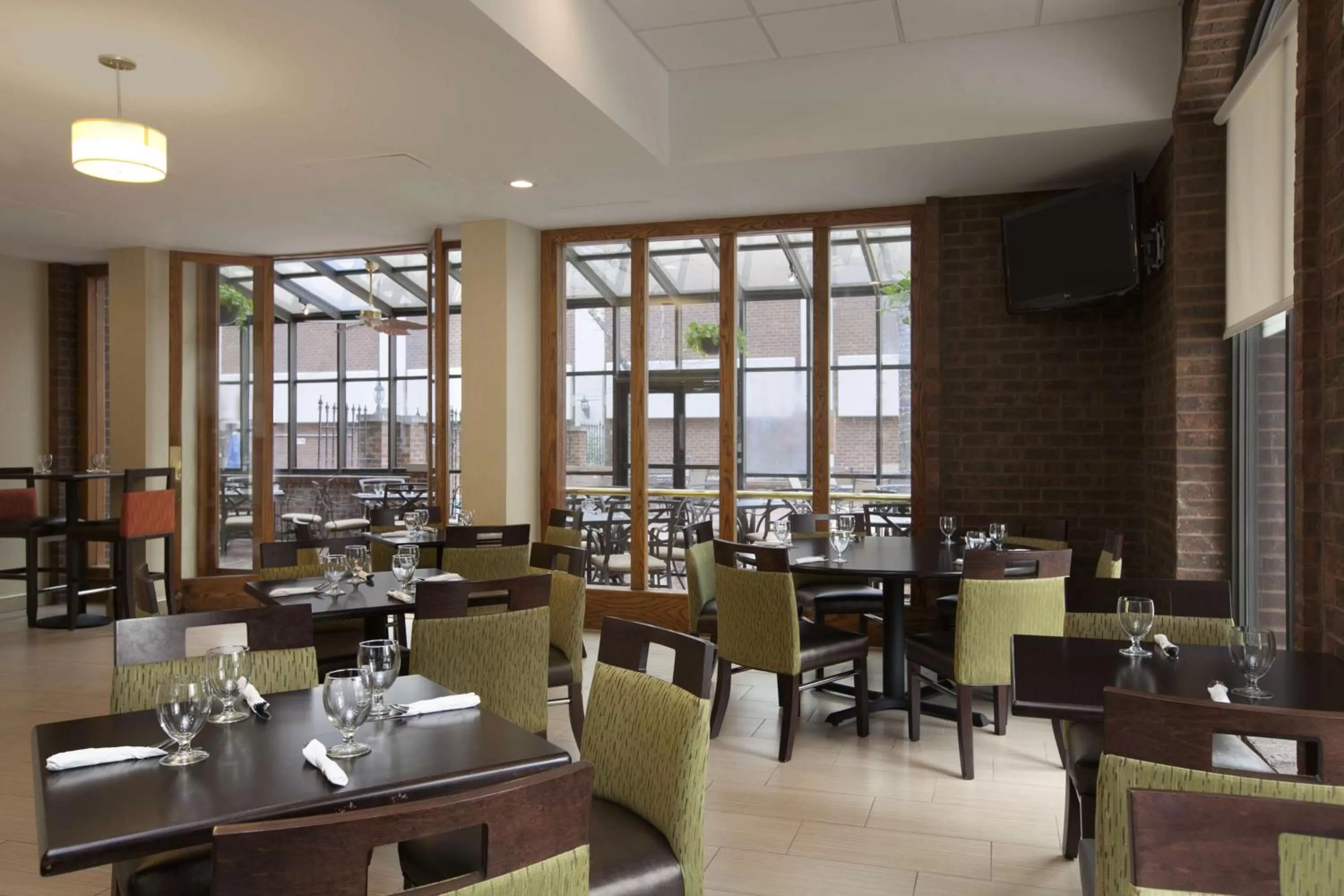 Restaurant/places to eat in Days Inn by Wyndham Baltimore Inner Harbor
