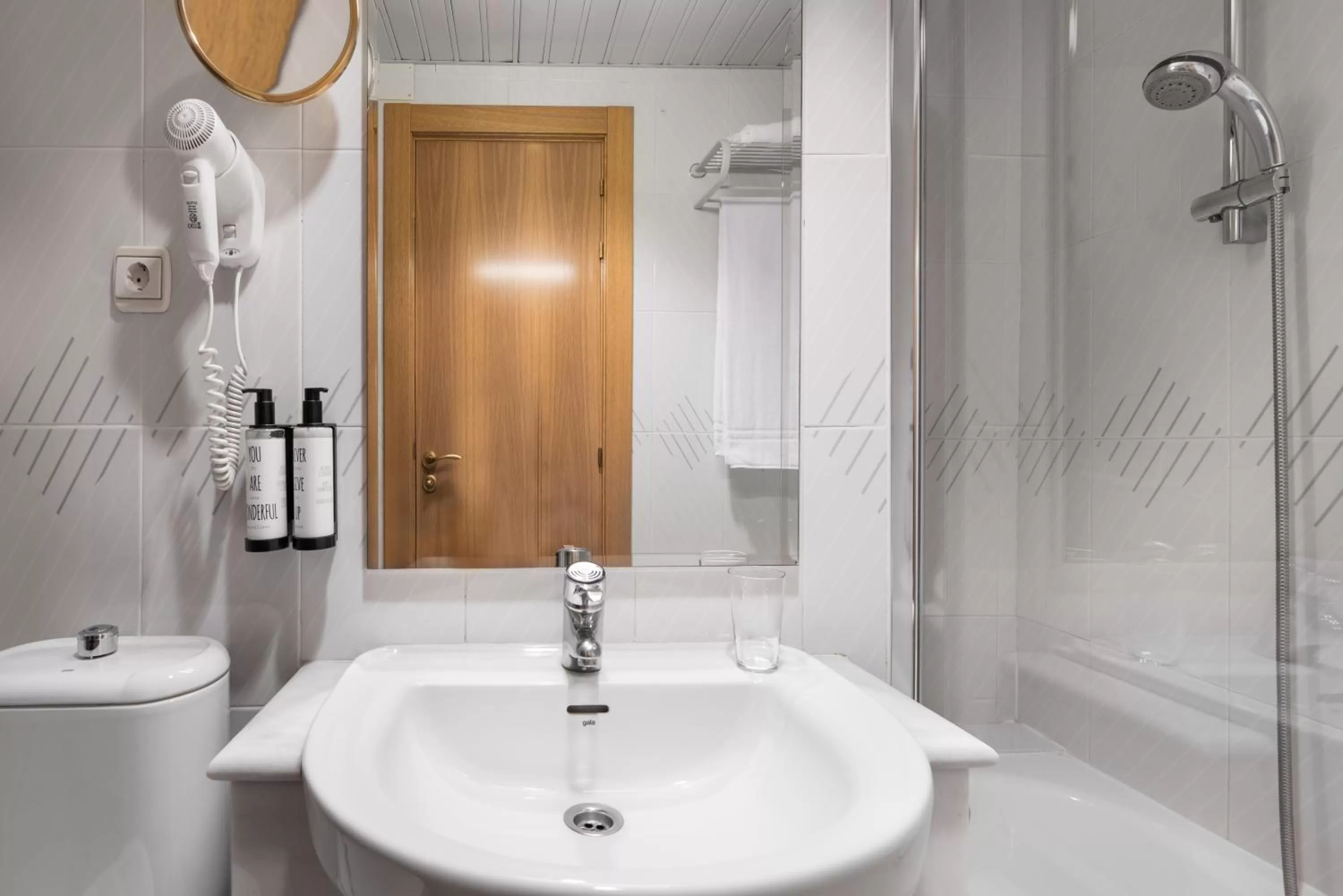 Bathroom in Crisol Almirante Bonifaz