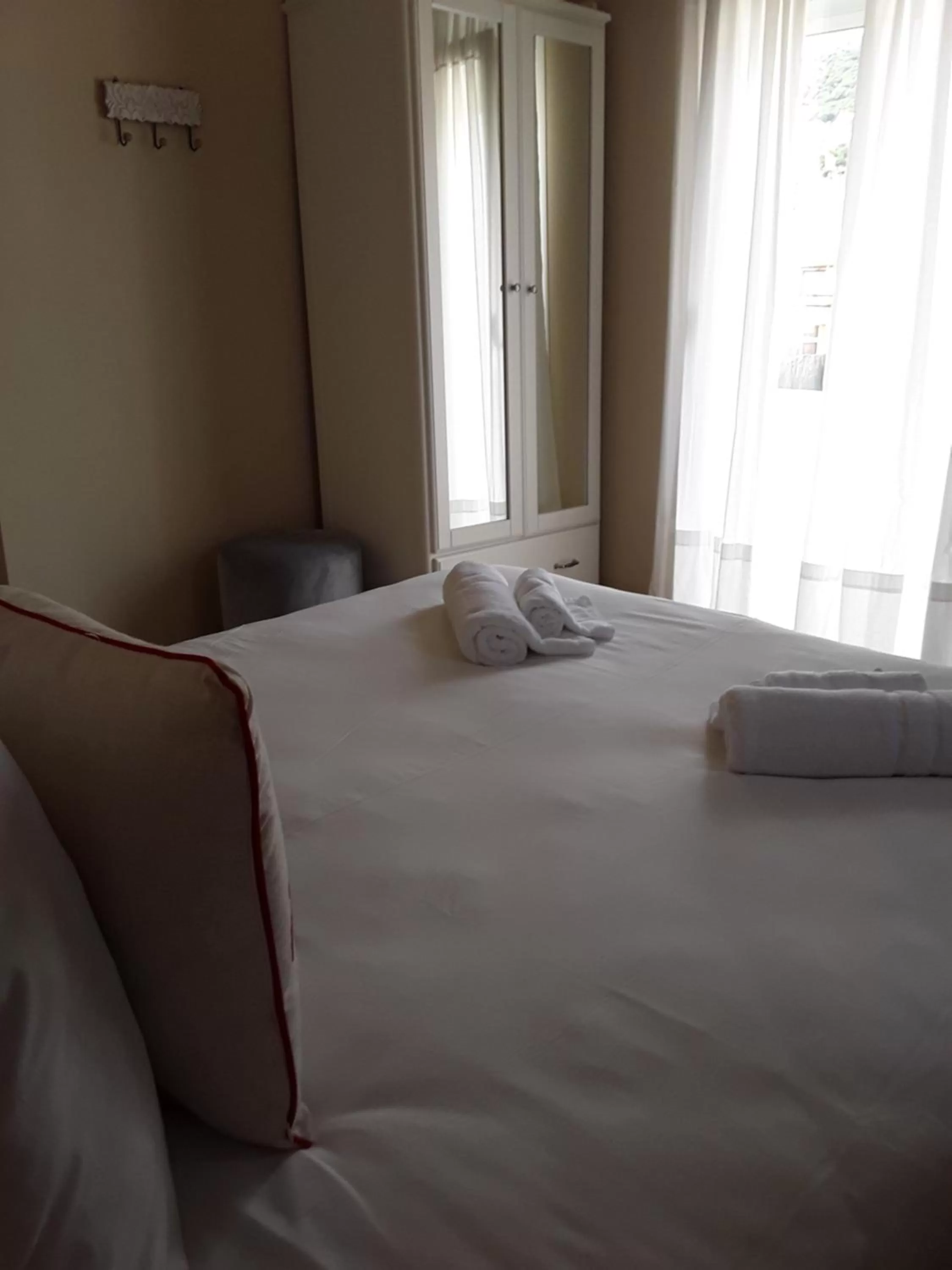 Bed in Punta Carnero Hostal singular