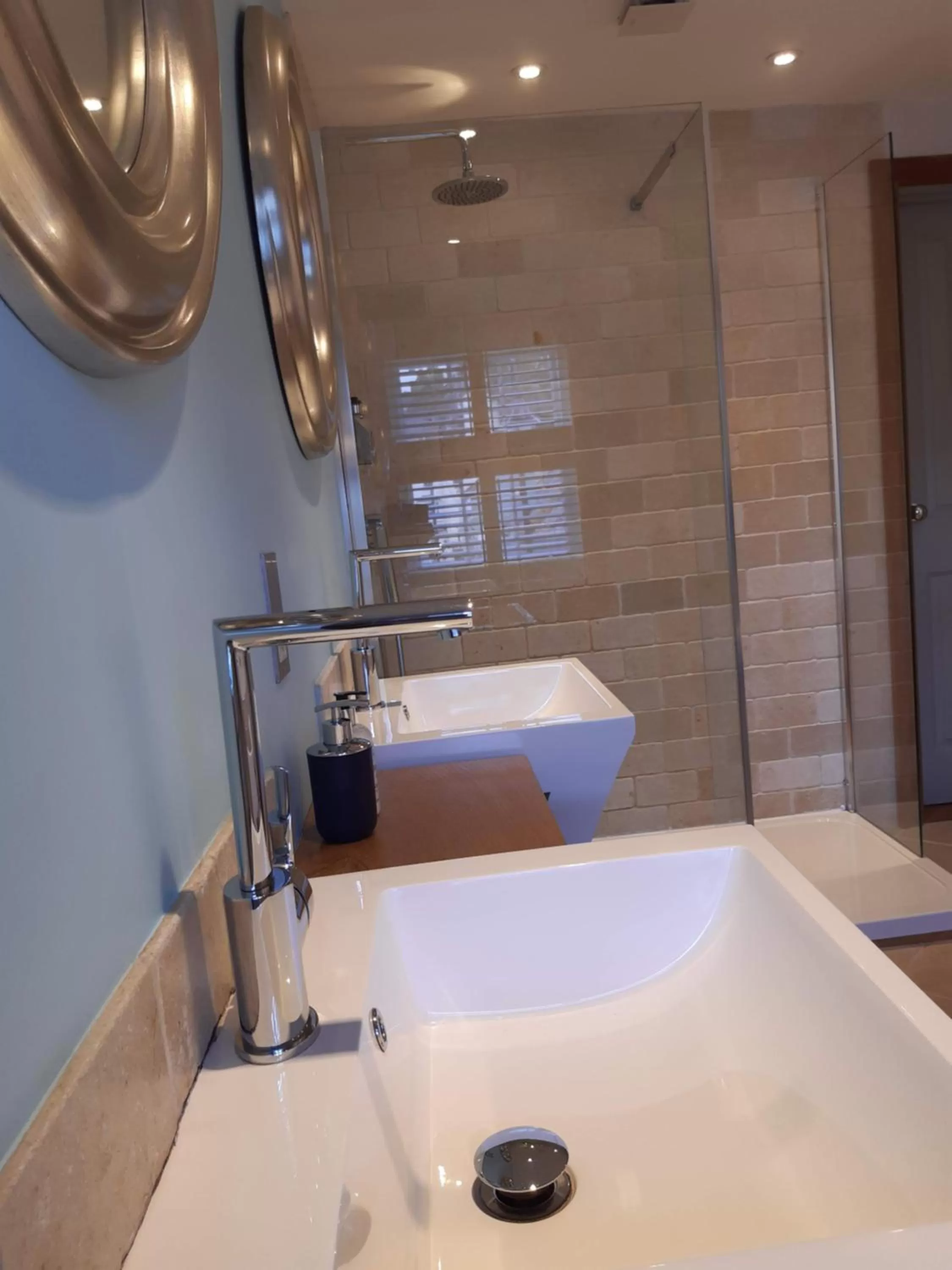 Bathroom in Browns Hotel