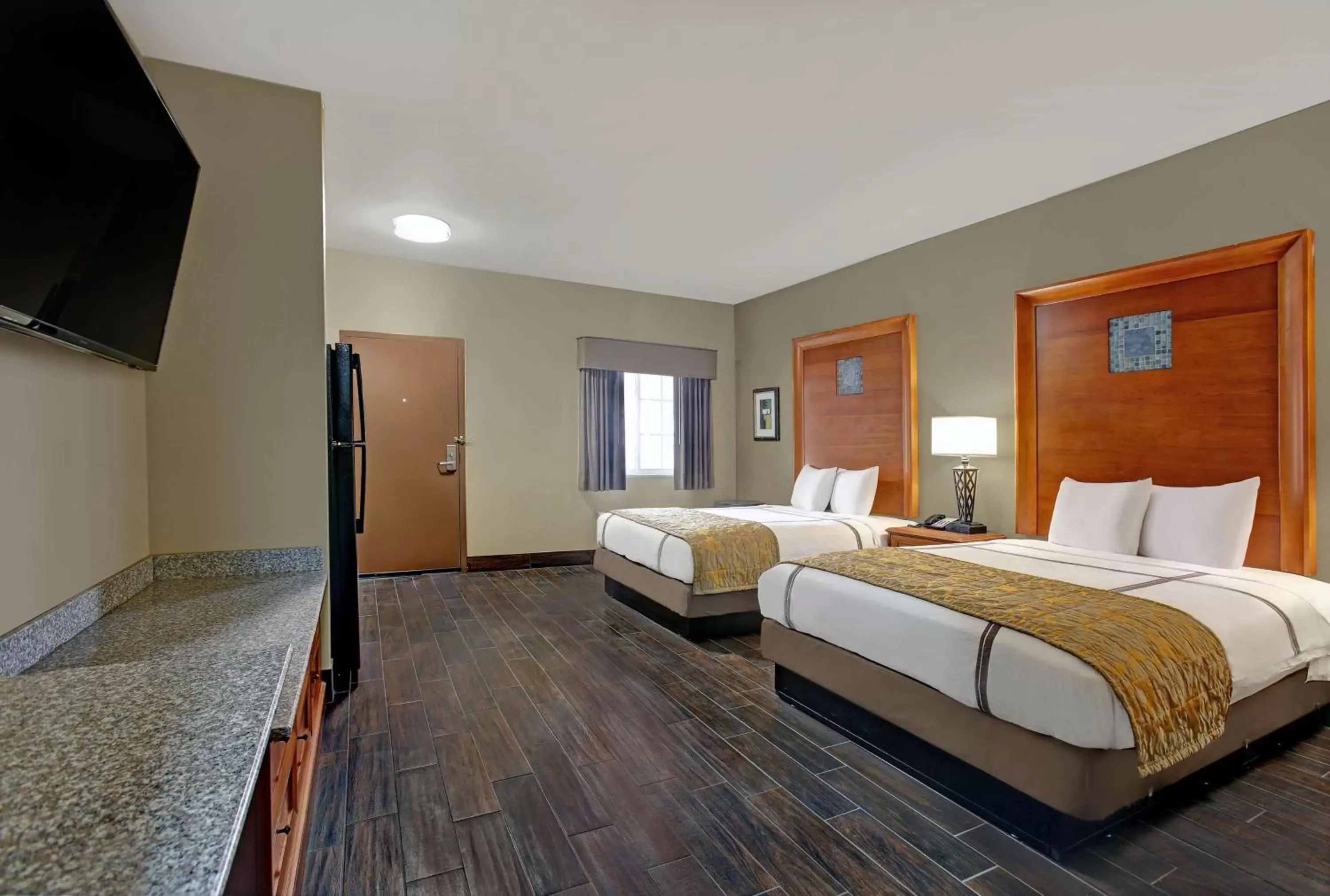 Queen Room with Two Queen Beds - Disability Access - Non-Smoking in Studio 6 Odessa, Tx Queen Room with Two Queen Beds - Disability Access - Non-Smoking in Studio 6 Odessa, Tx