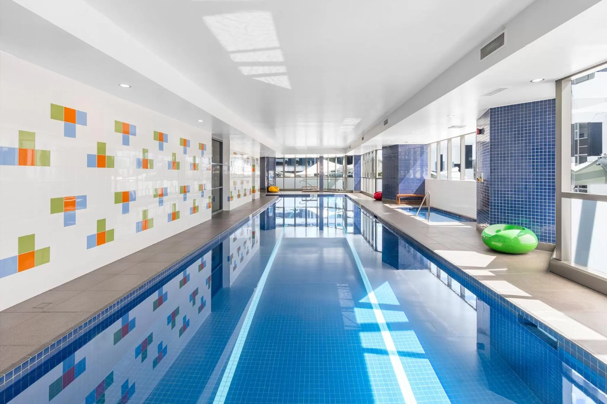 Swimming pool in Meriton Suites Herschel Street, Brisbane