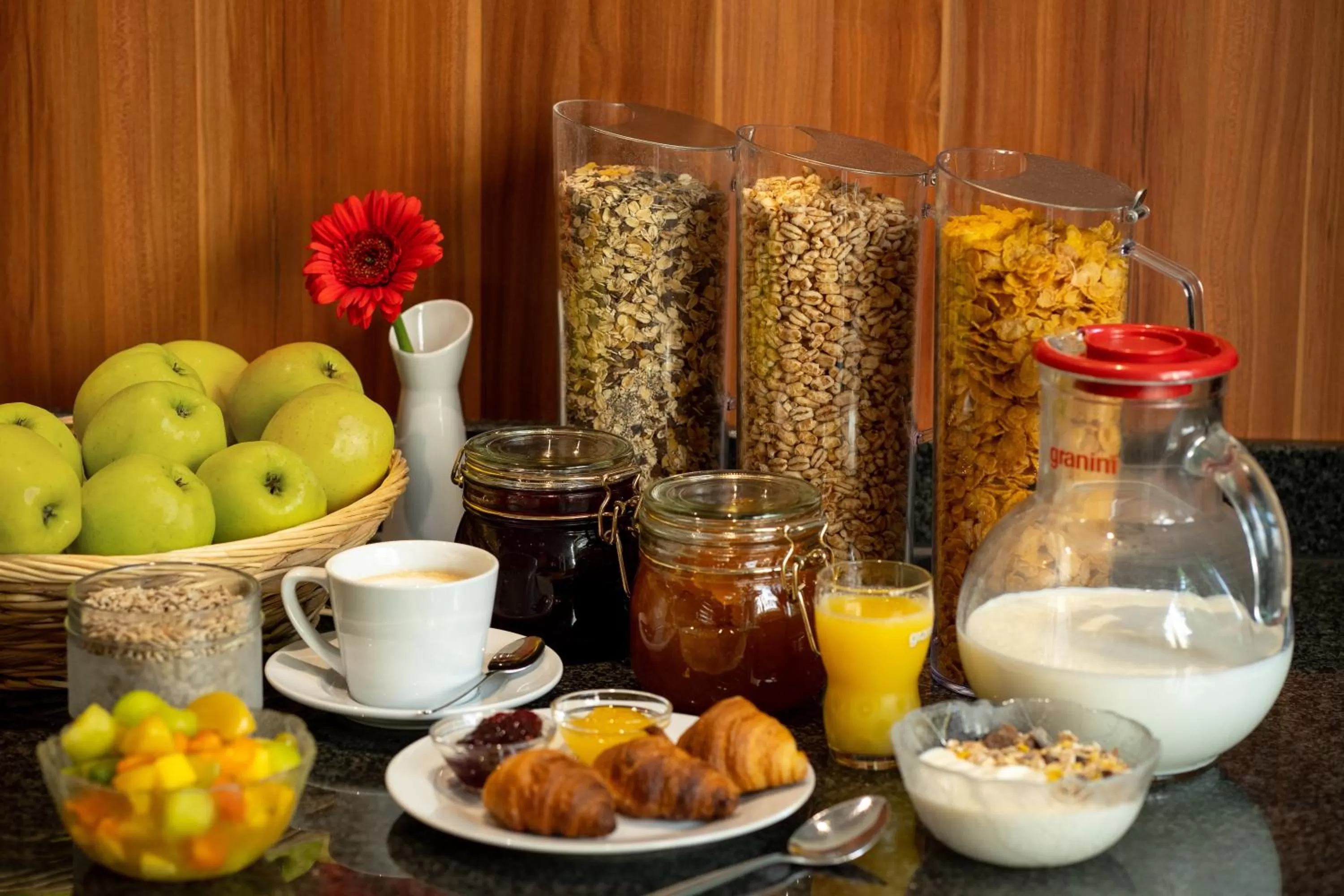 Breakfast in INVITE Hotel an der Kaiserburg