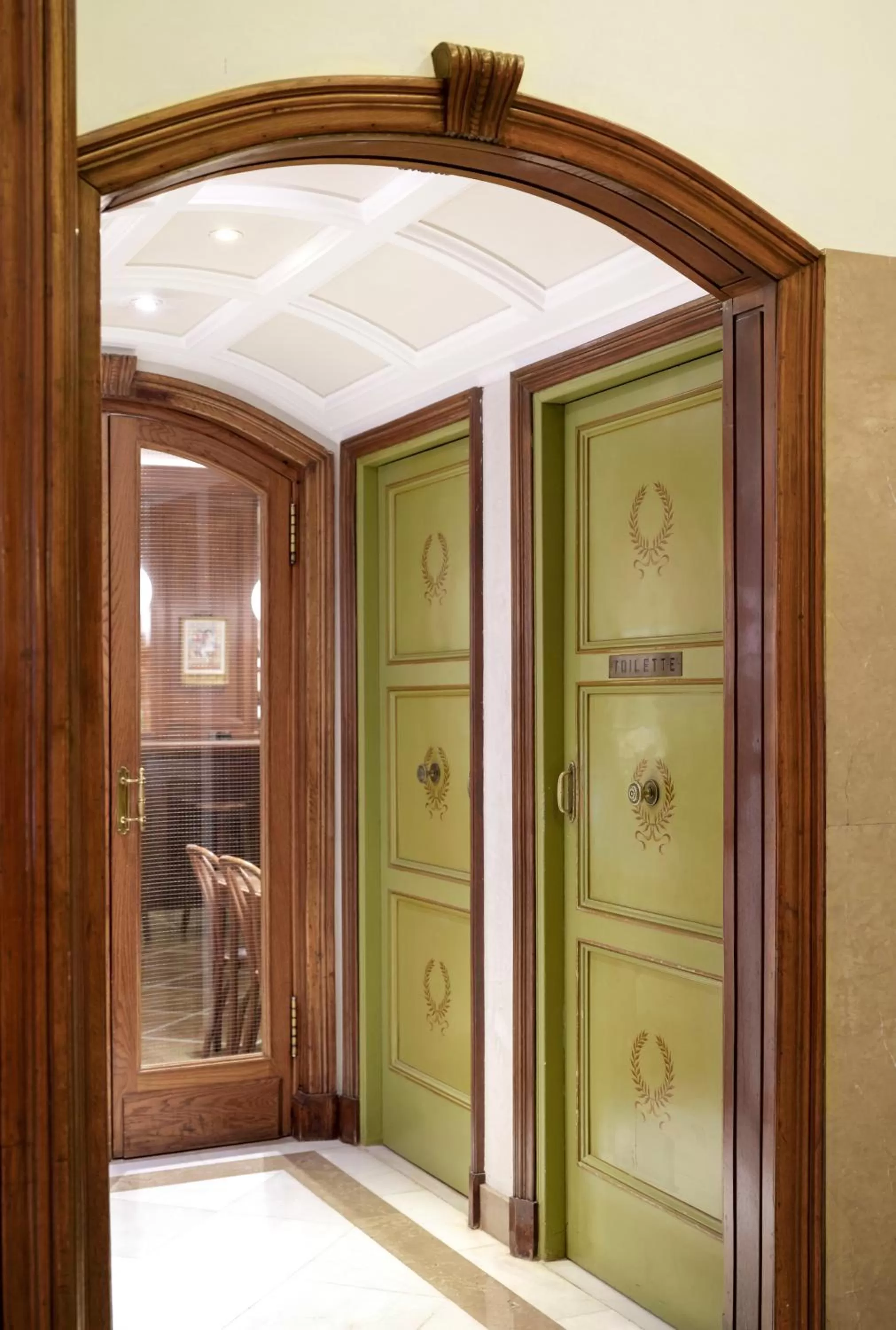 Facade/entrance in Hotel Astoria