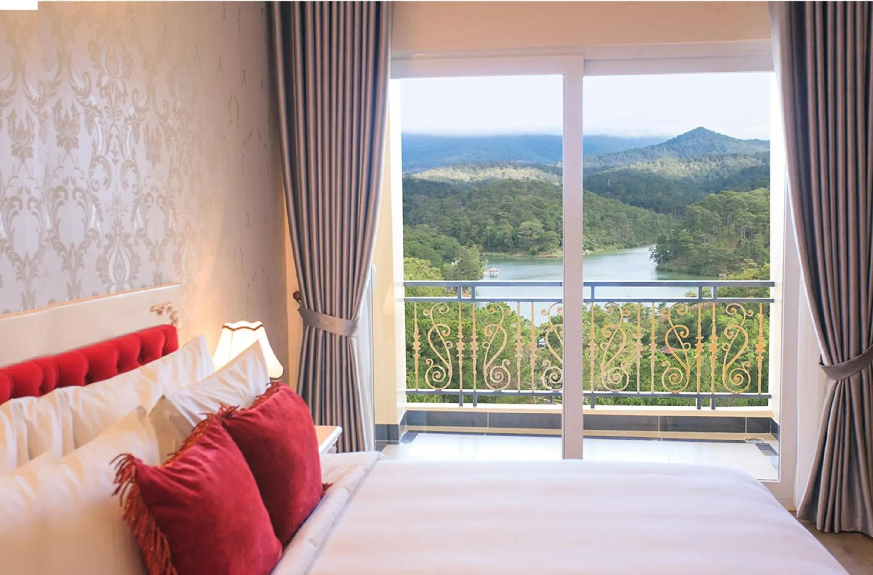 Valley Junior Suite Twin in LADALAT Hotel Valley Junior Suite Twin in LADALAT Hotel