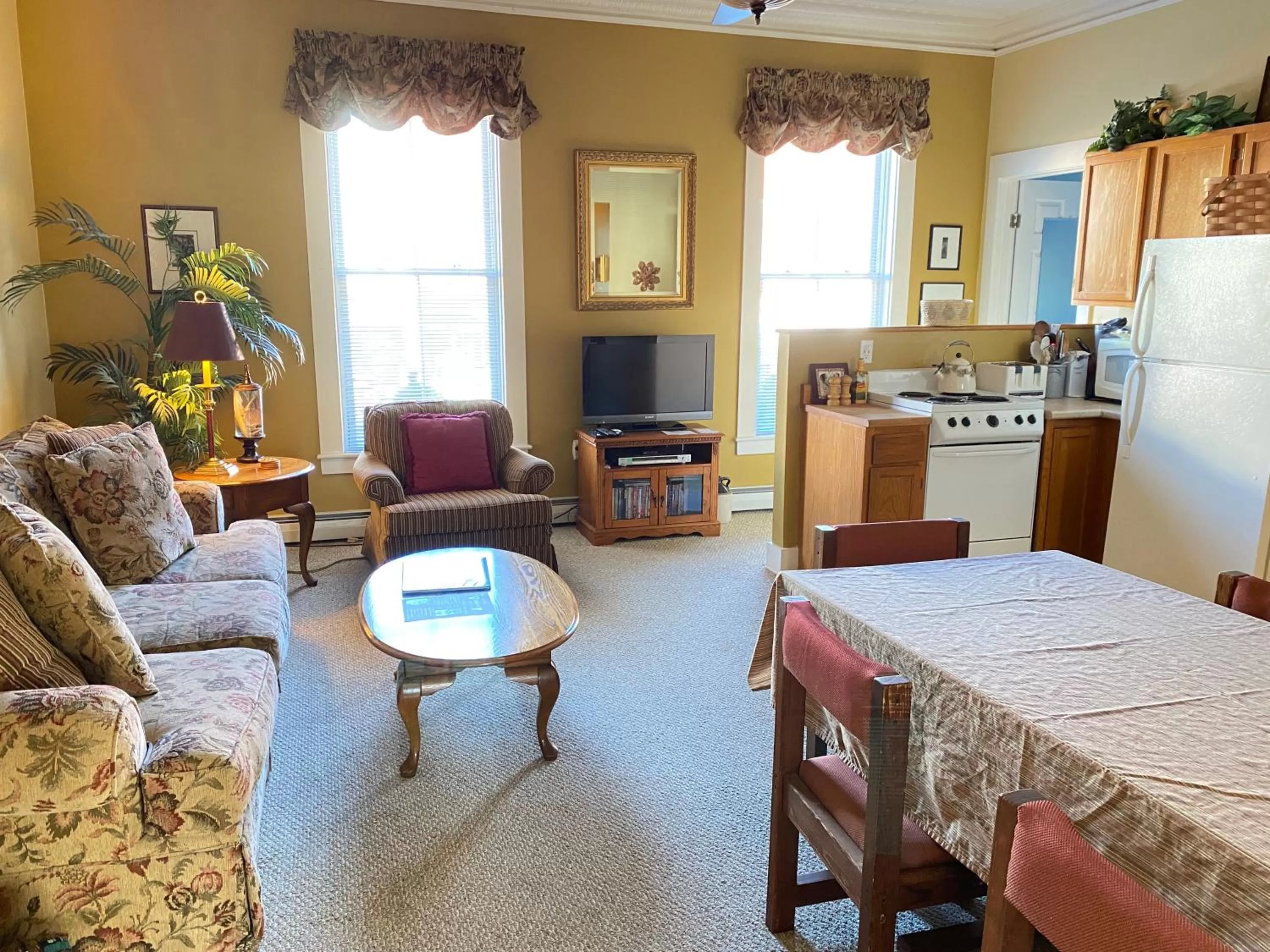 TV and multimedia in Bristol Suites