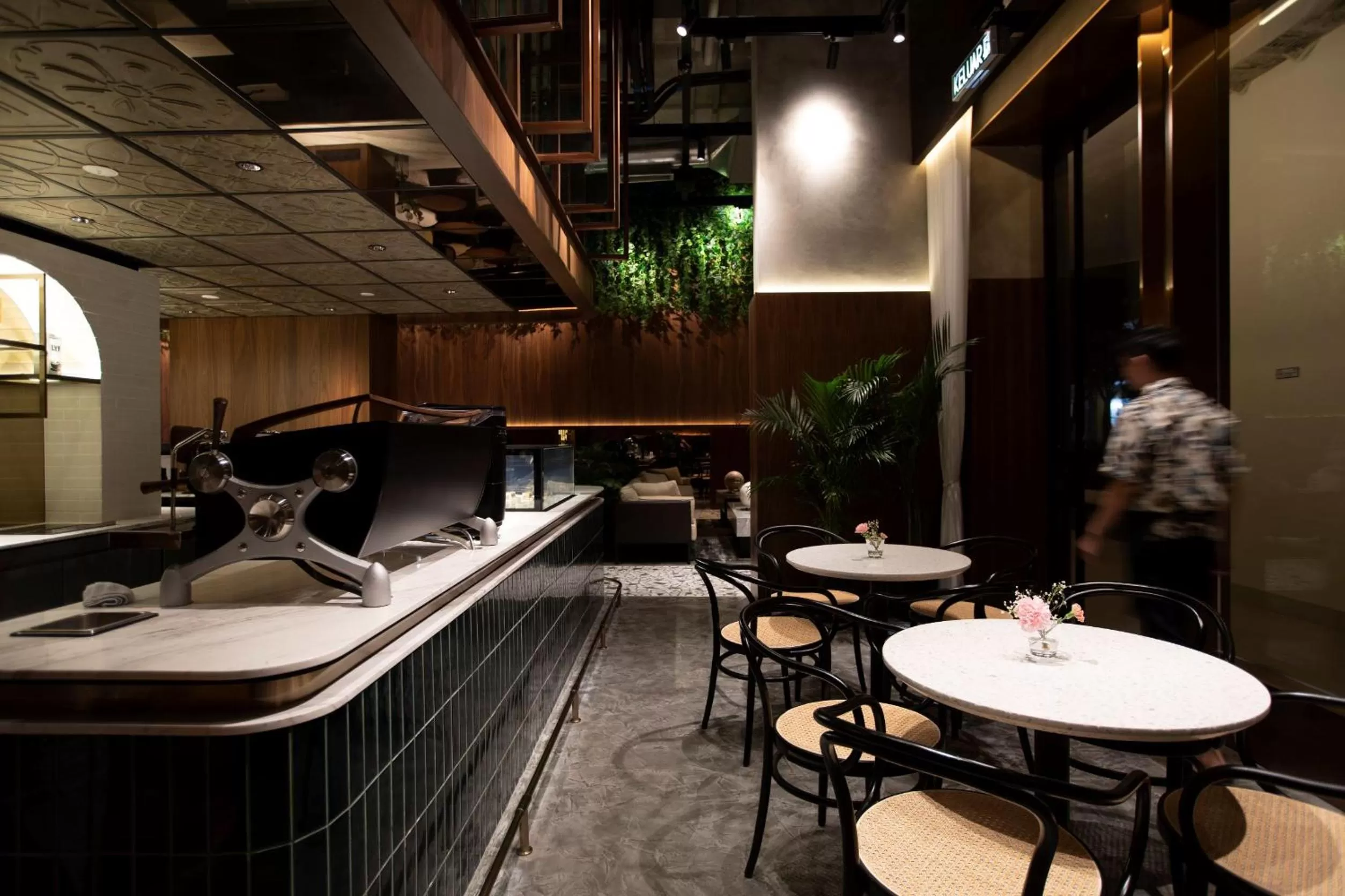 Restaurant/places to eat in The LUMA Hotel, a Member of Design Hotels