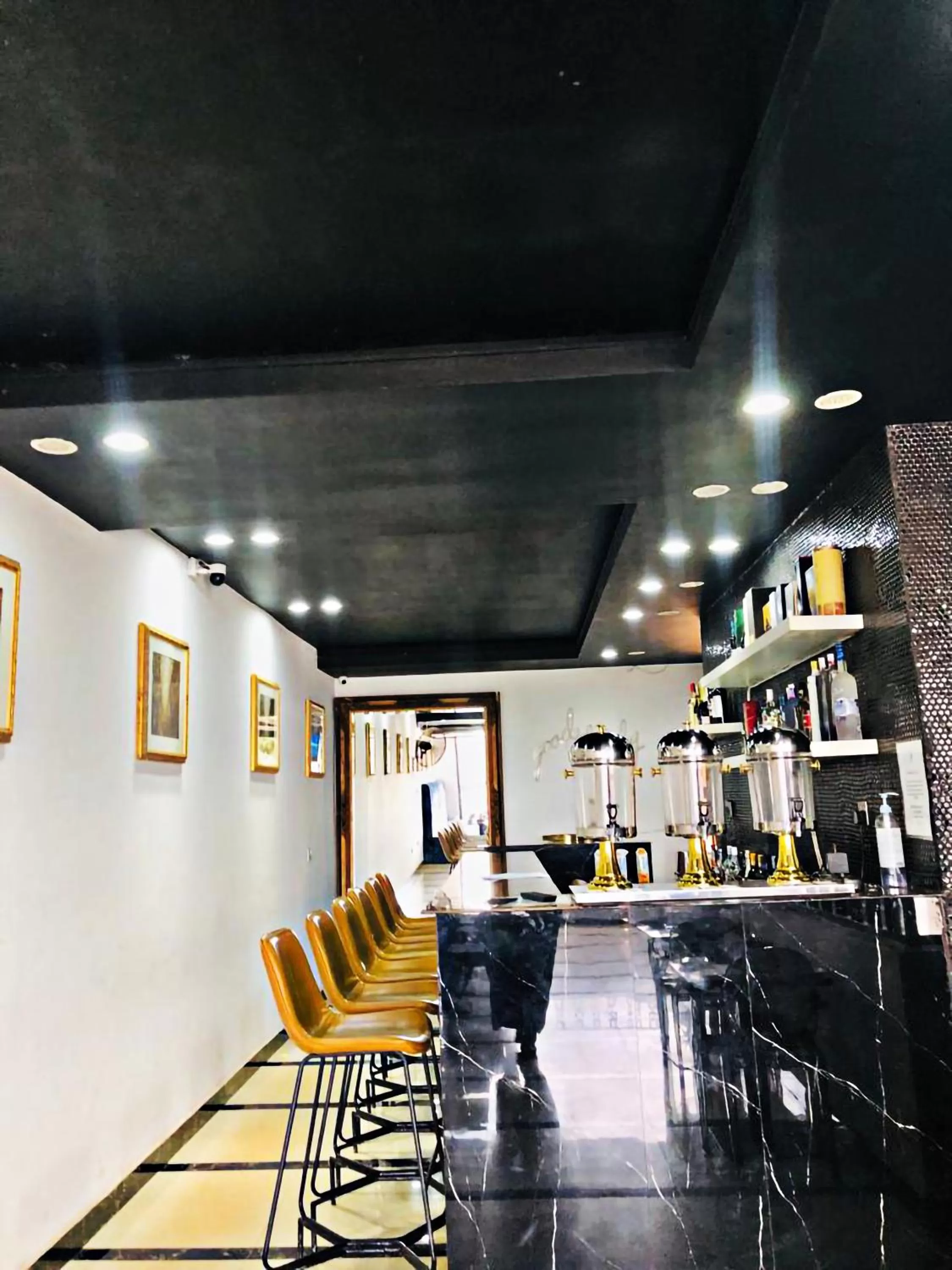 Restaurant/places to eat in MUSE Boutique Hotel