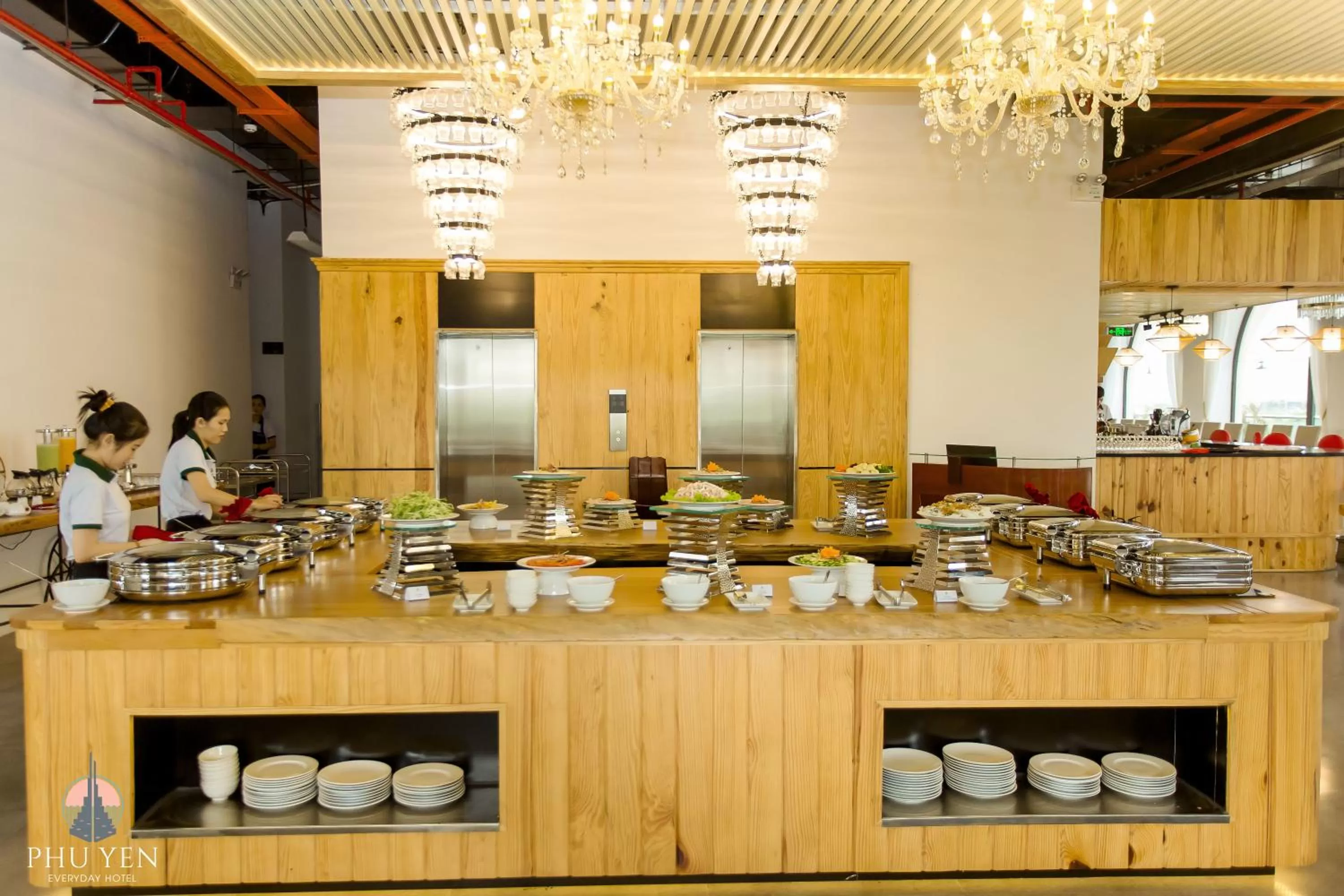 Restaurant/places to eat in PHÚ YÊN EVERYDAY HOTEL