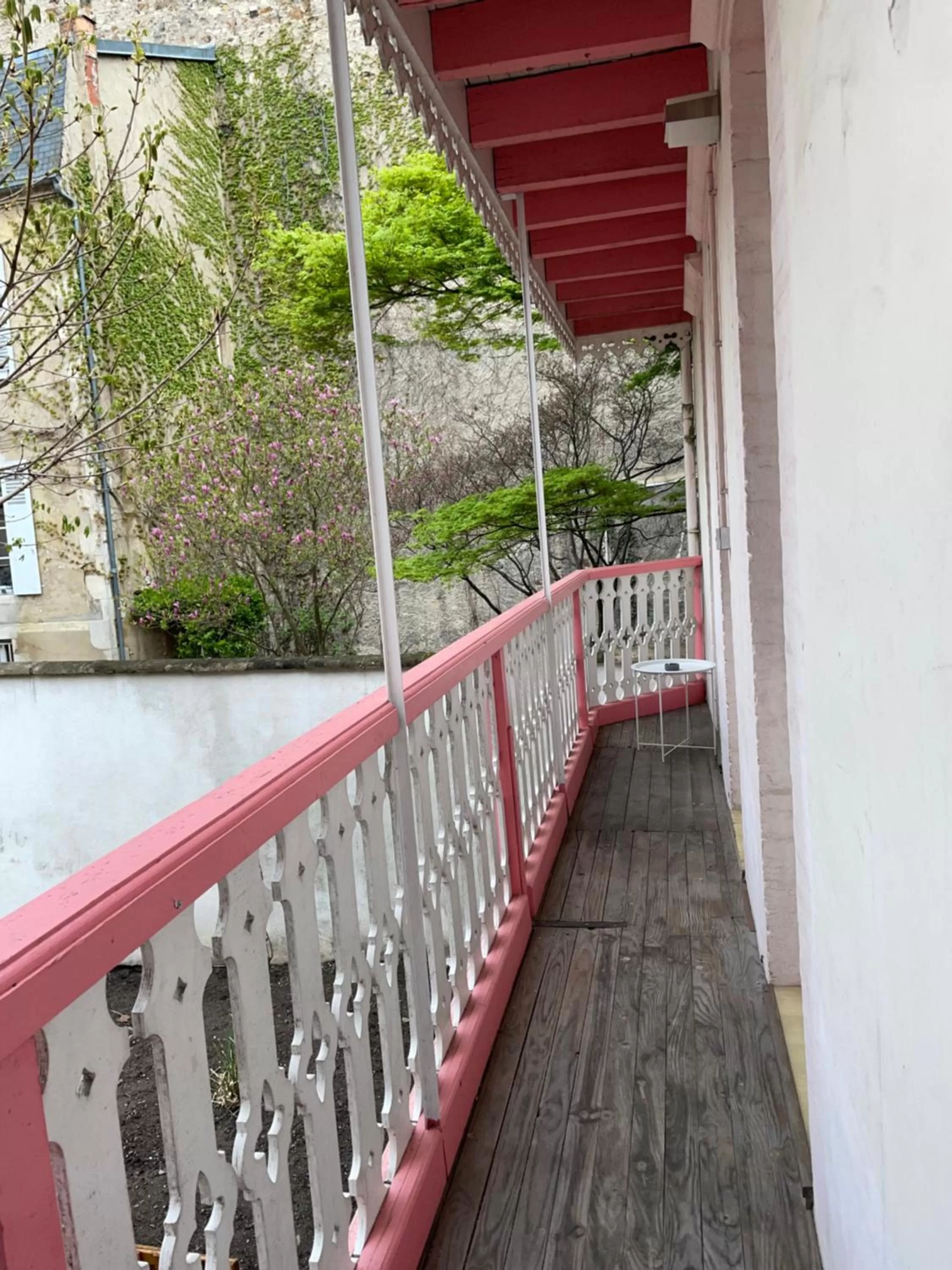 Balcony/Terrace in Hôtel & Restaurant Le Patio VICHY