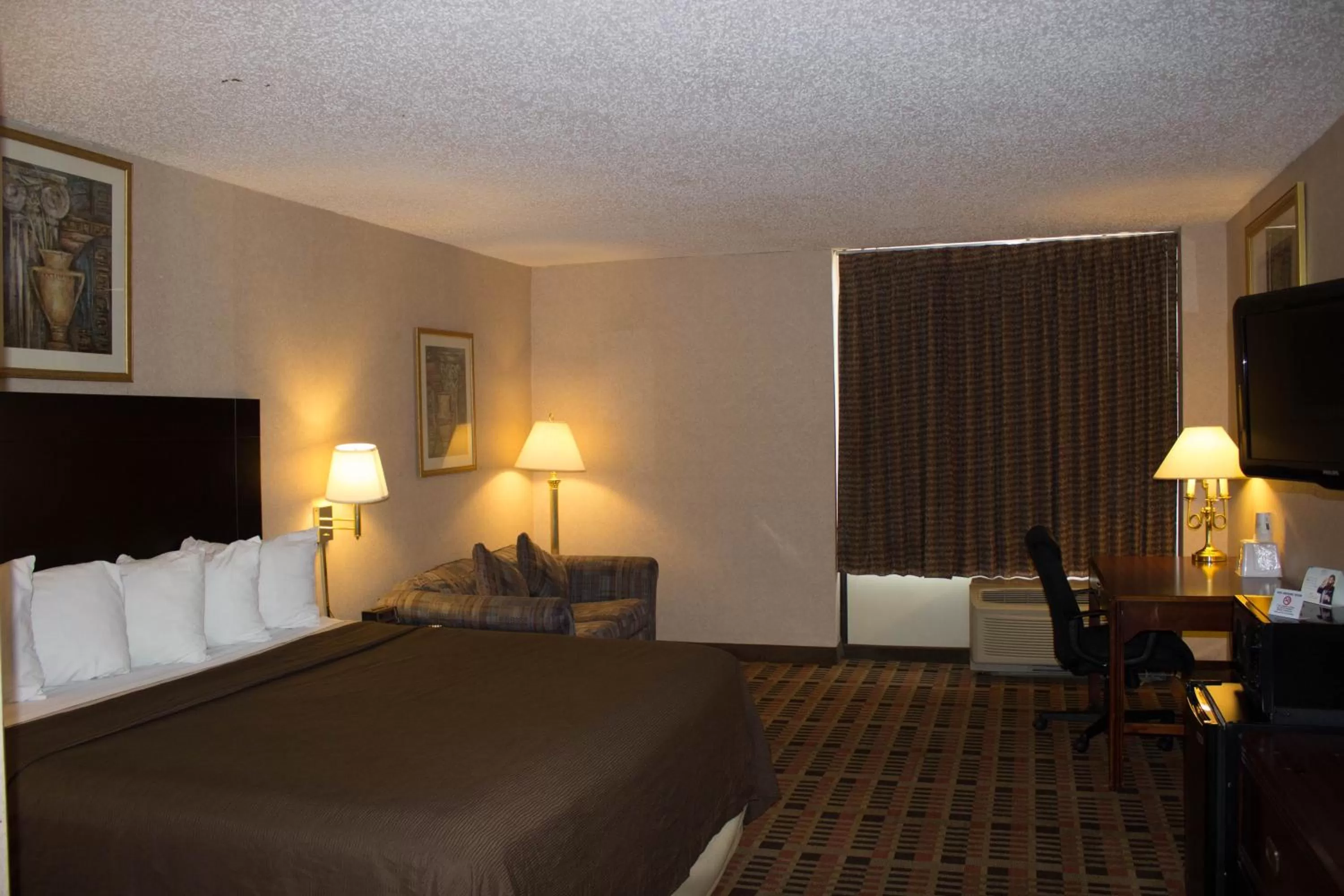 Bed in Days Inn by Wyndham Amarillo East