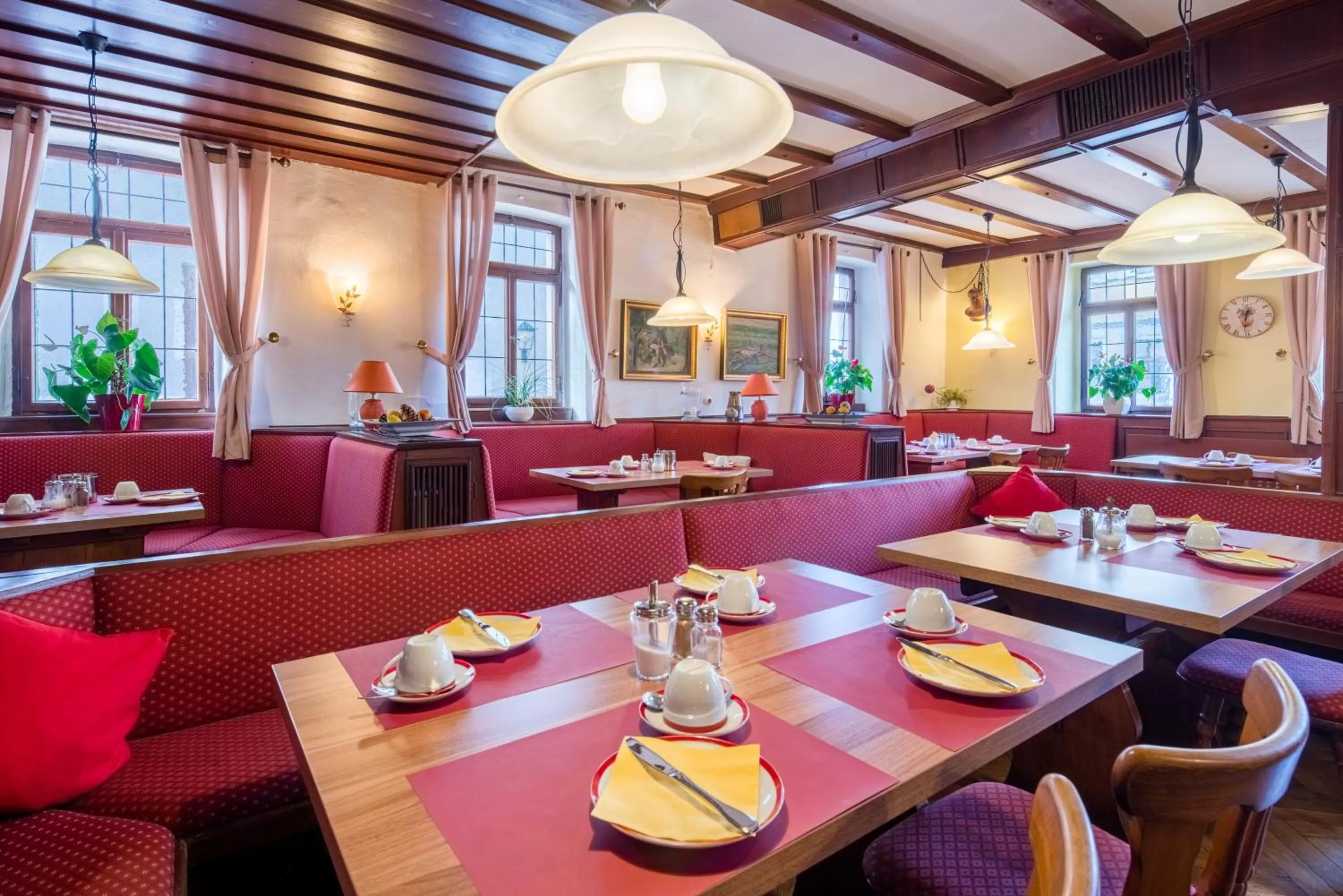 Breakfast, Restaurant/Places to Eat in Hotel-Restaurant Zur Kanne