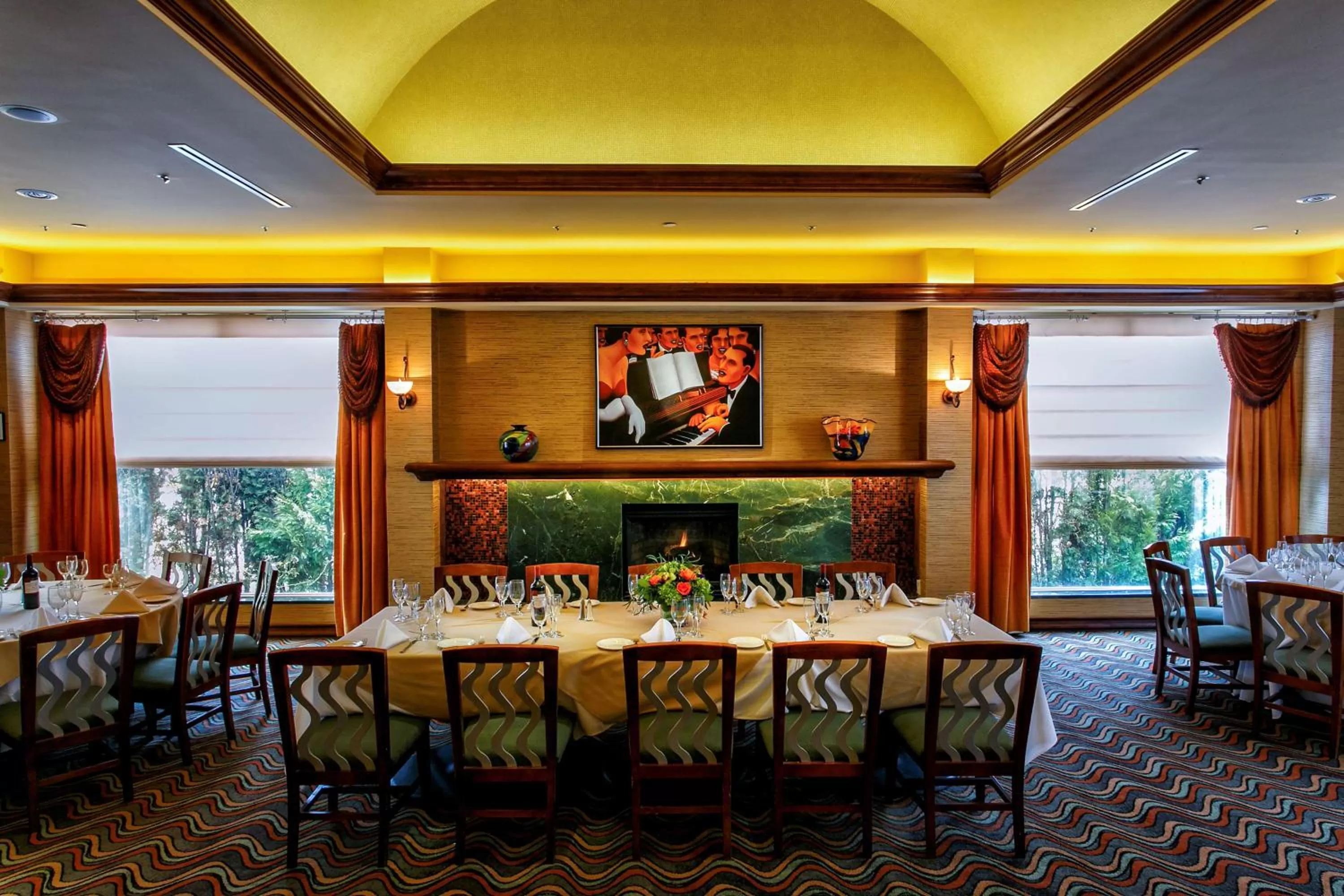 Lounge or bar in Hilton Garden Inn New York/Staten Island