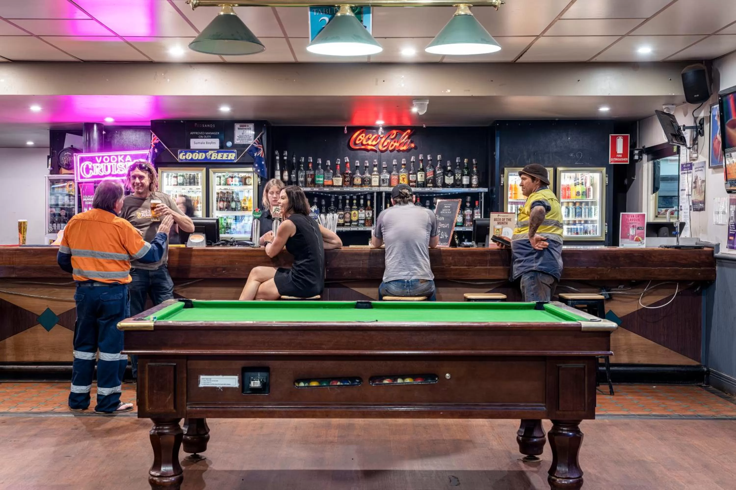 Restaurant/places to eat in Red Sands Accommodation Newman