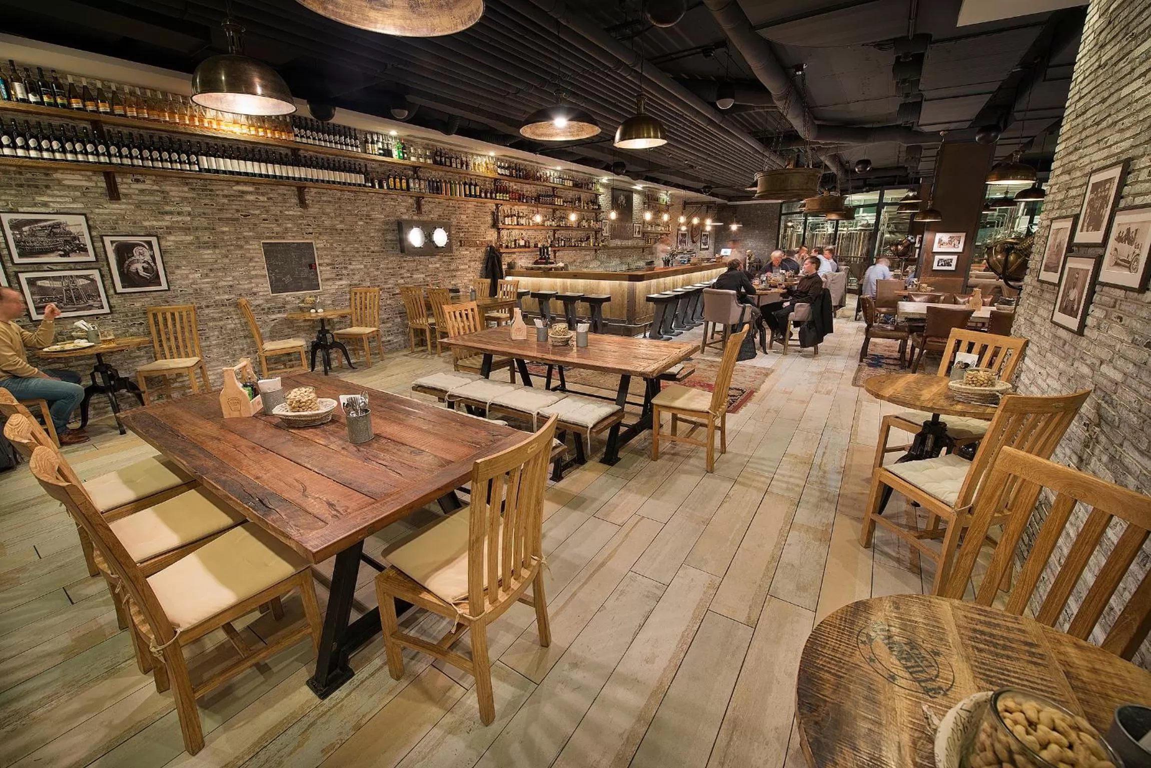 Restaurant/places to eat in Wilson Palace by LOFT