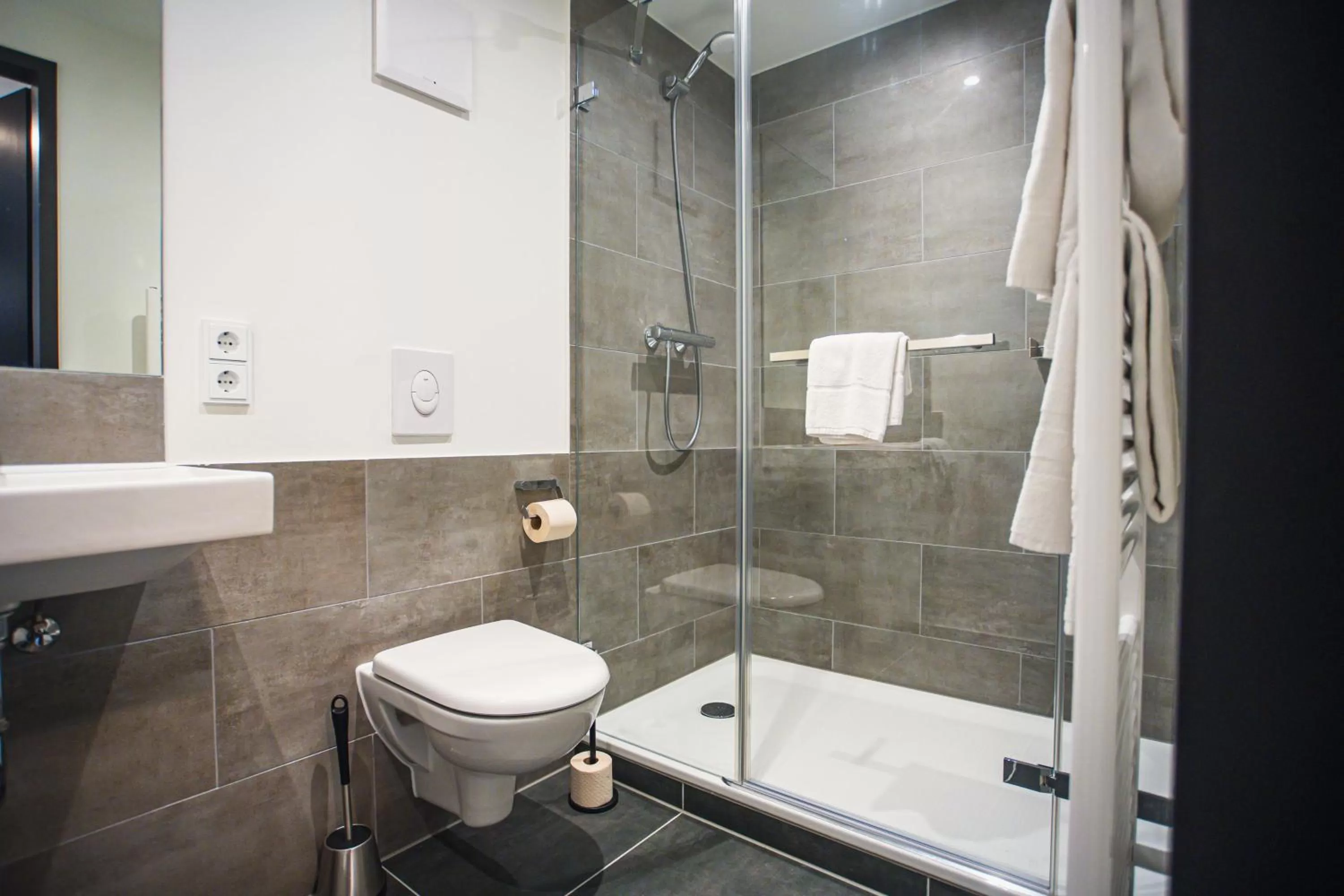 Shower in Nena Apartments Bochum City