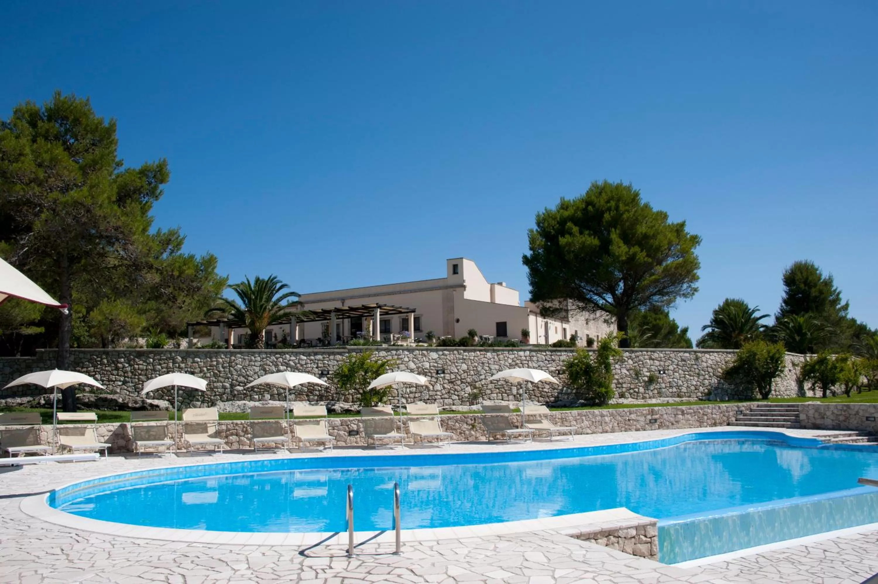 Swimming pool in Masseria Panareo