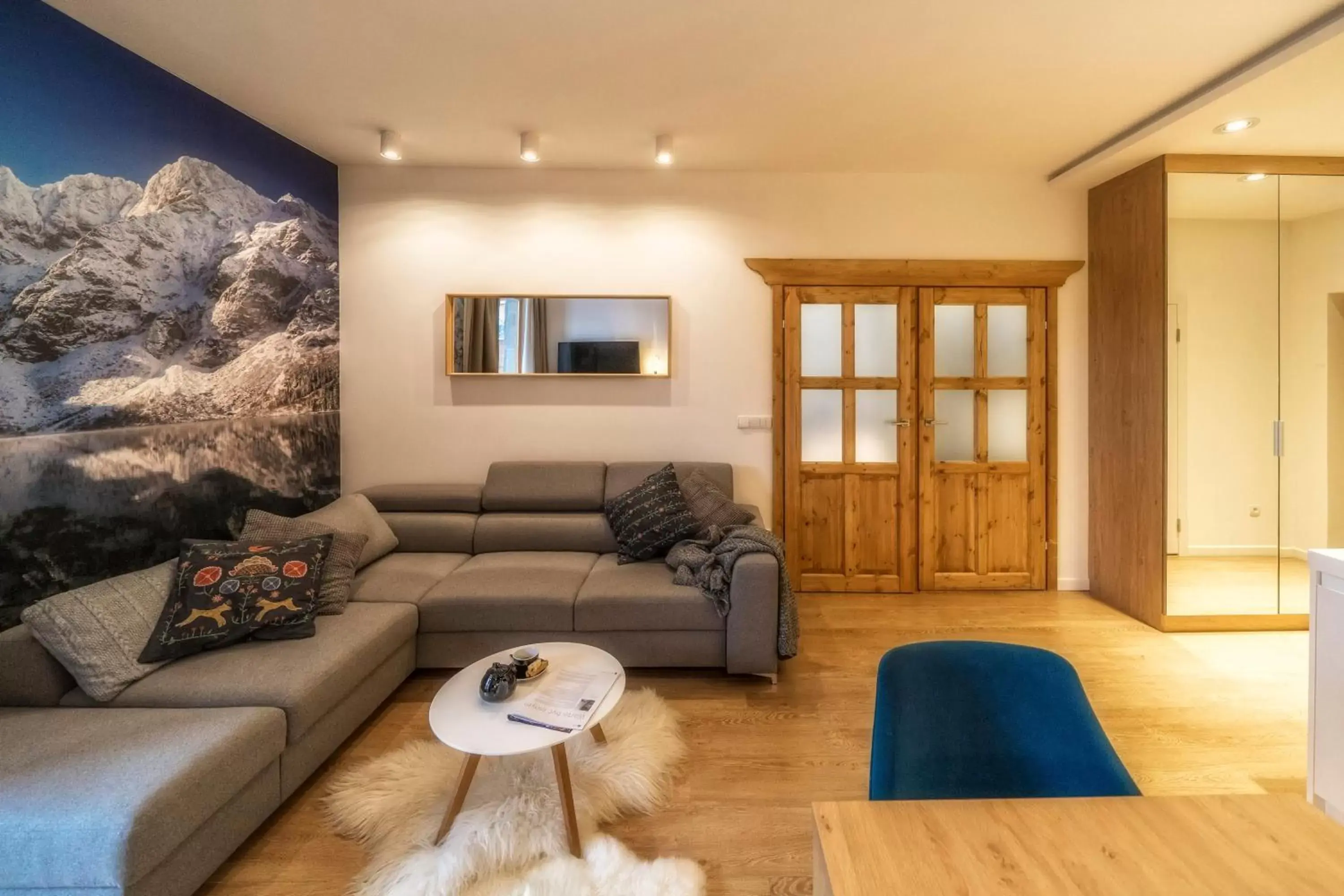 Two-Bedroom Apartment - free access to swimming pool and spa facilities in Aparthotel Giewont Two-Bedroom Apartment - free access to swimming pool and spa facilities in Aparthotel Giewont
