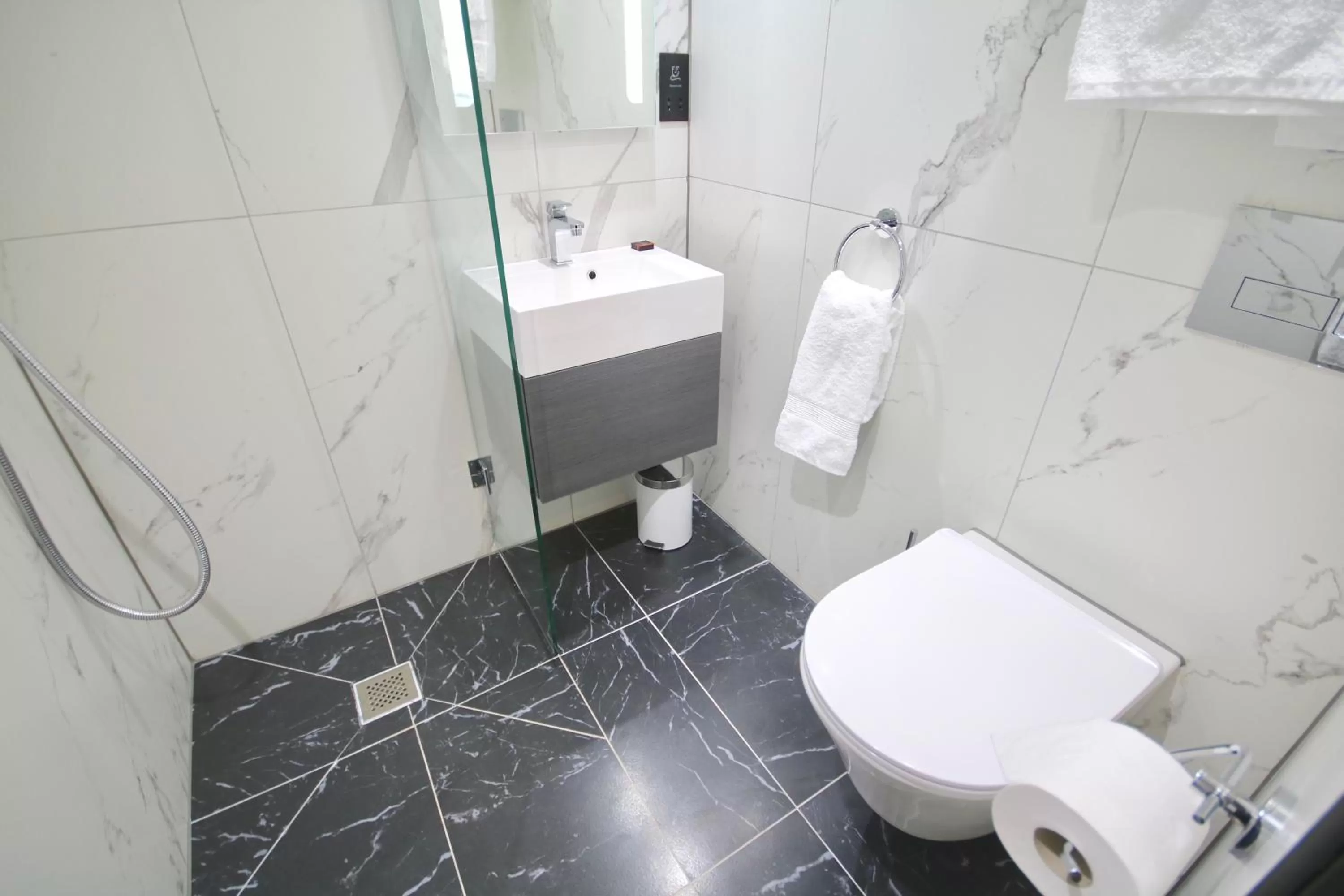 Bathroom in Becketts Townhouse