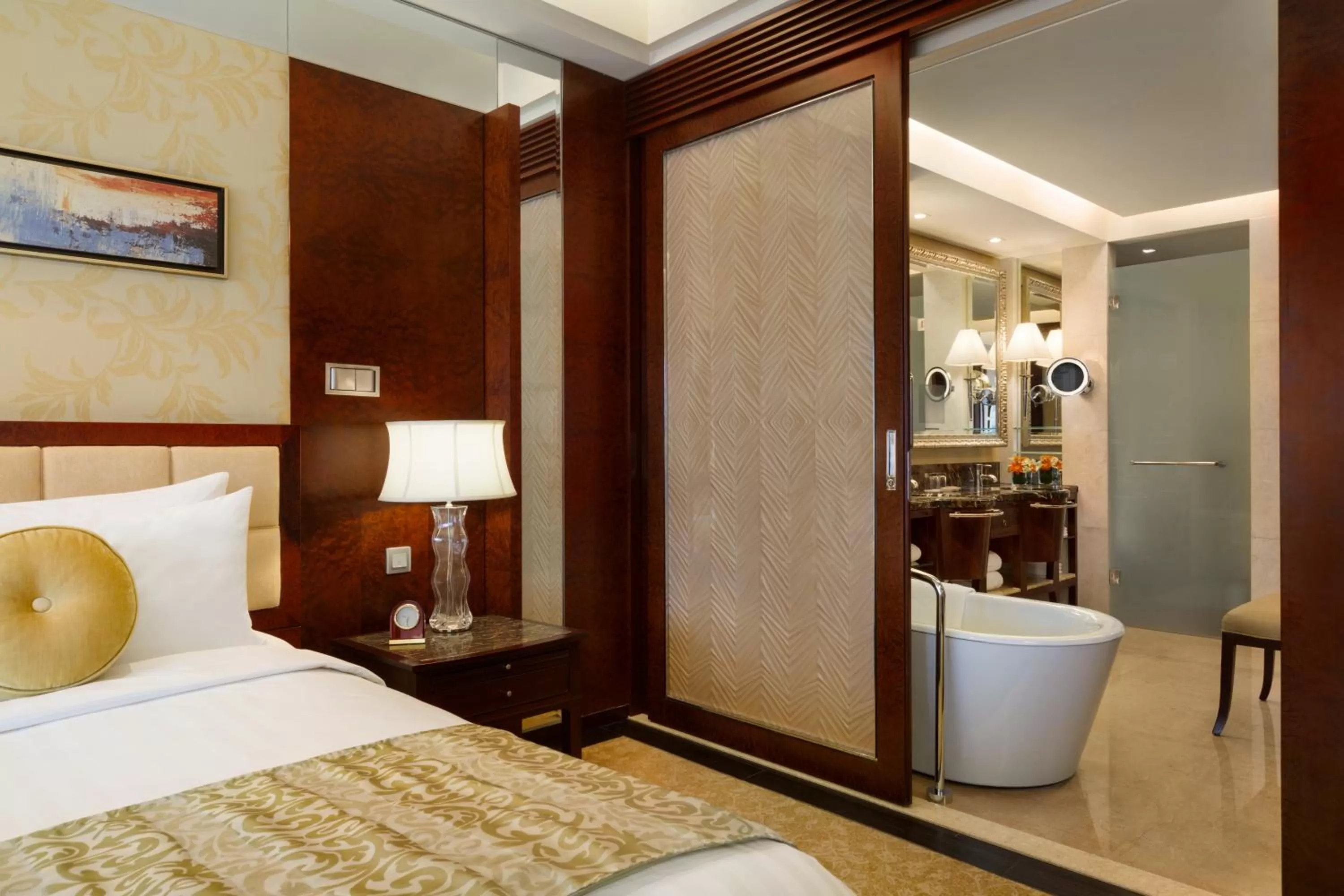 Other, Bed in Shangri-La Qingdao