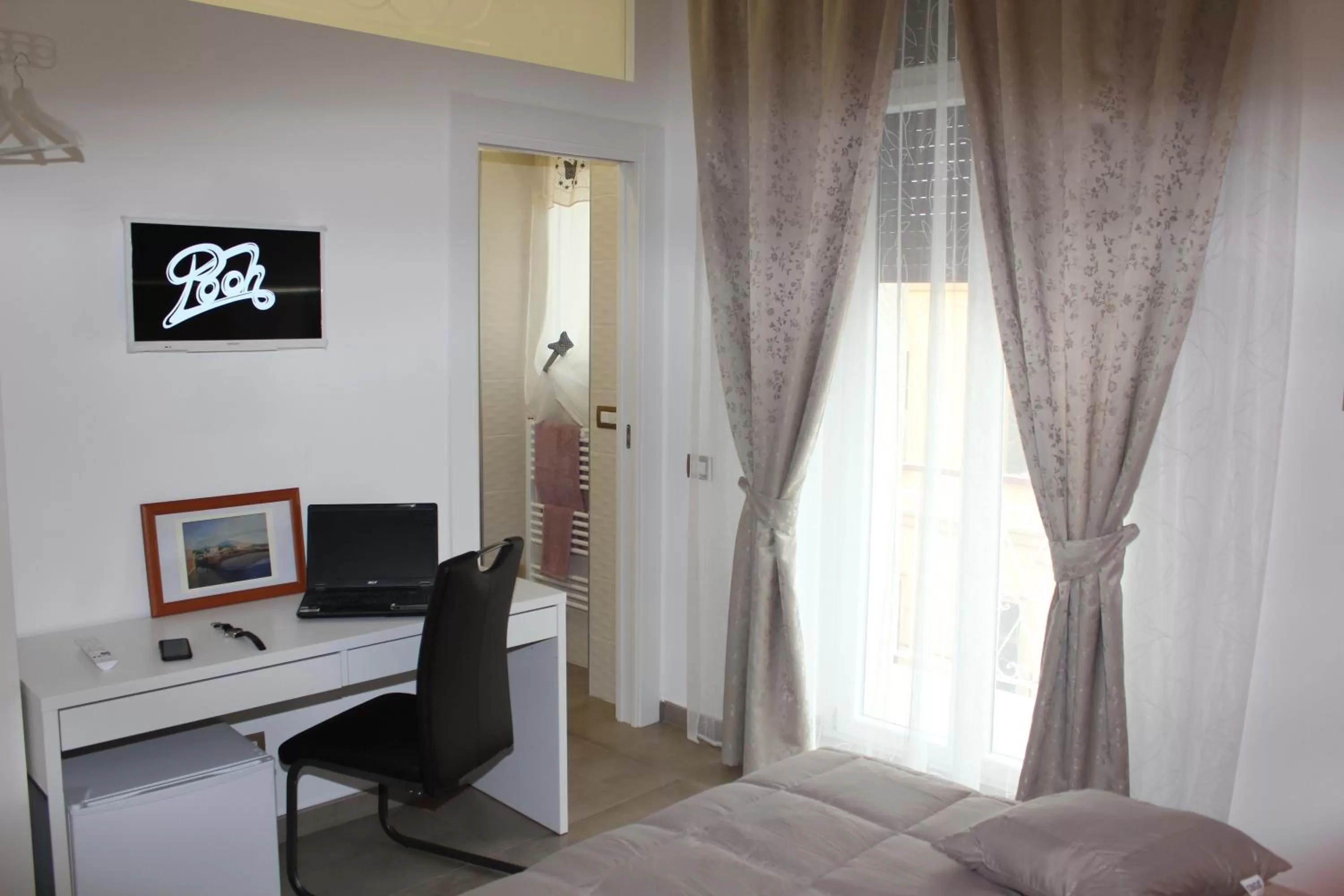 TV and multimedia in B&B 80056 Ercolano