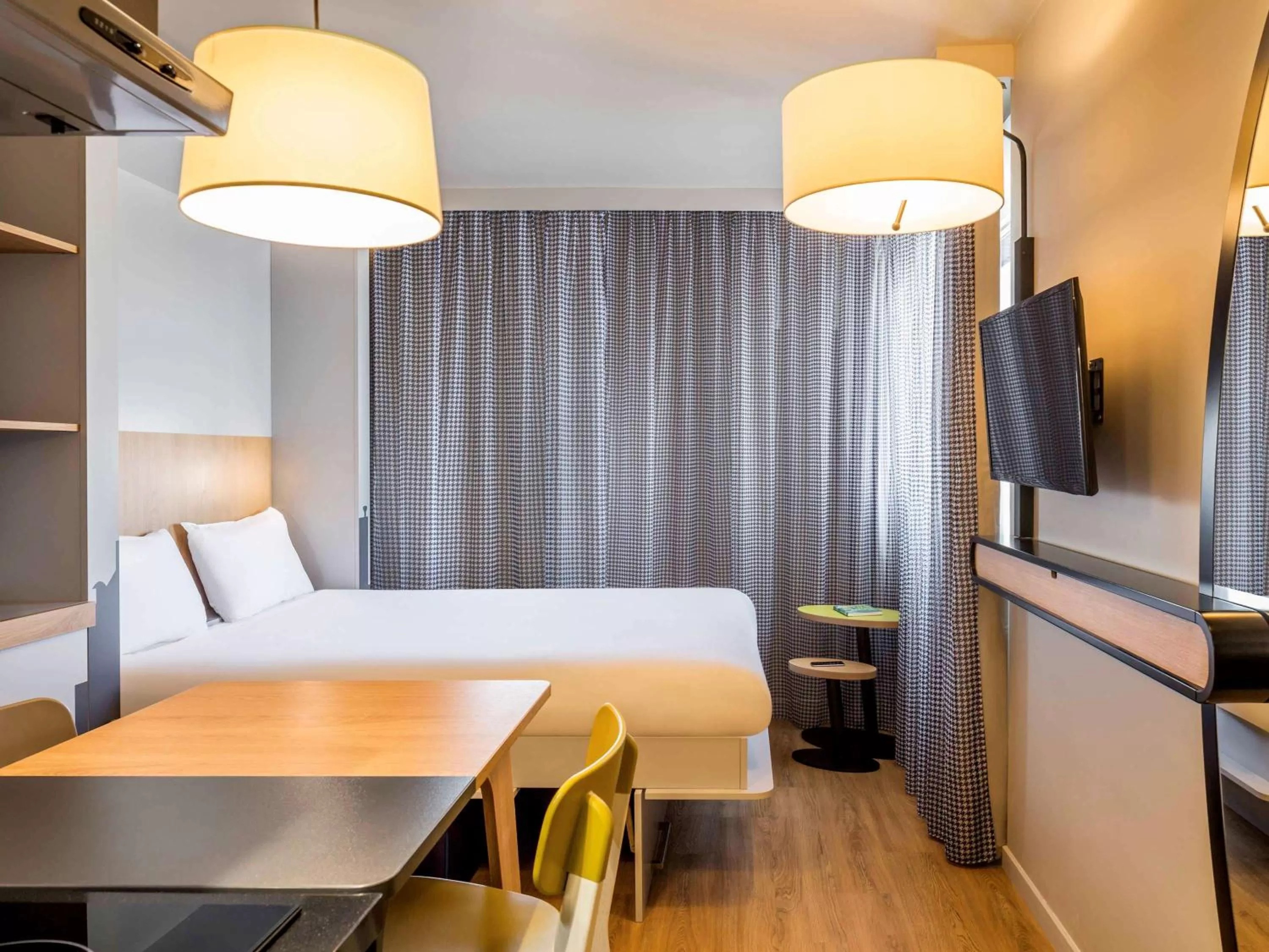 Photo of the whole room, Bed in Aparthotel Adagio access Montpellier Centre