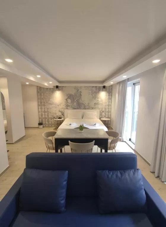 Photo of the whole room in The G Hotel by JL