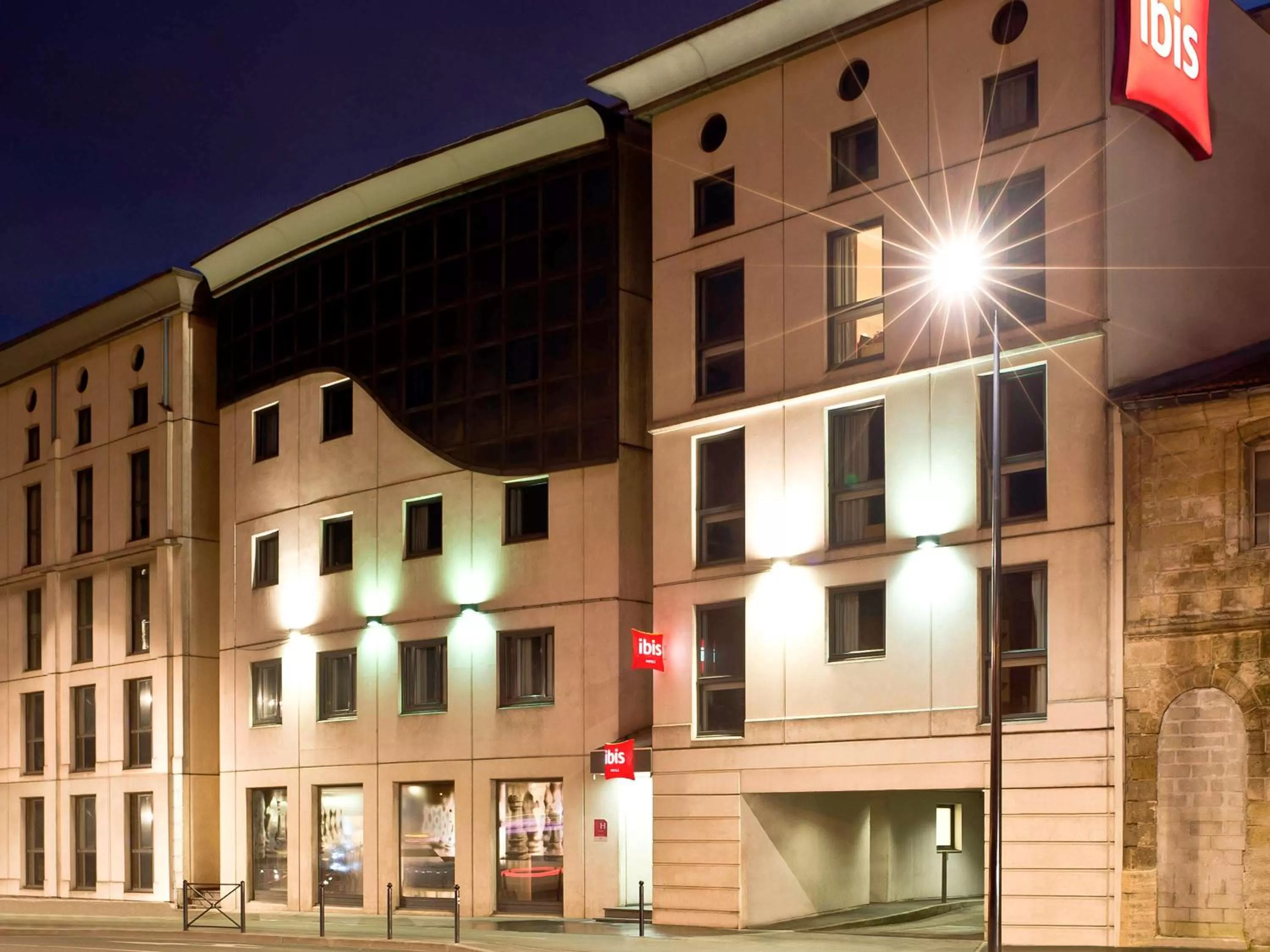 Property building in ibis Bordeaux Centre - Gare Saint-Jean