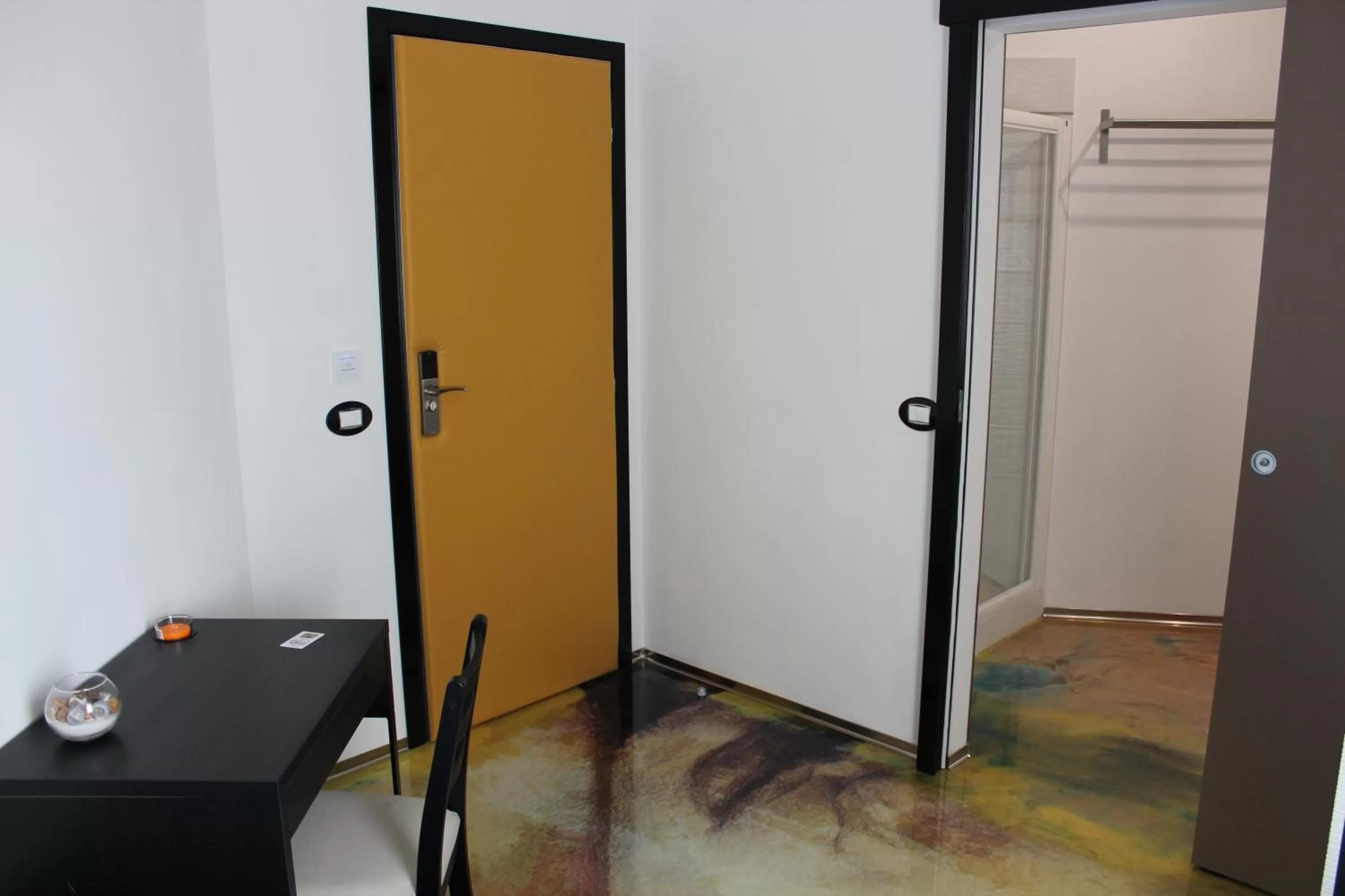 Photo of the whole room in Follow Me B&B