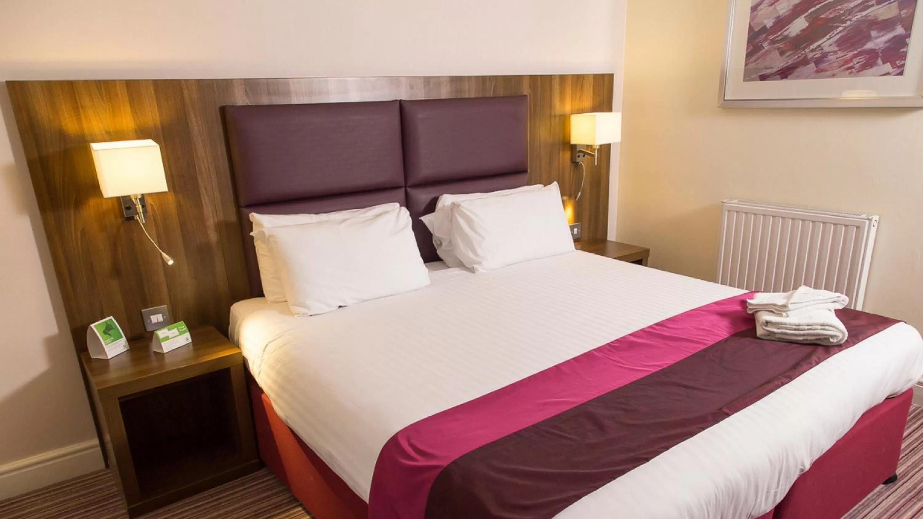 Photo of the whole room, Bed in Holiday Inn Milton Keynes East M1 Junc 14 by IHG