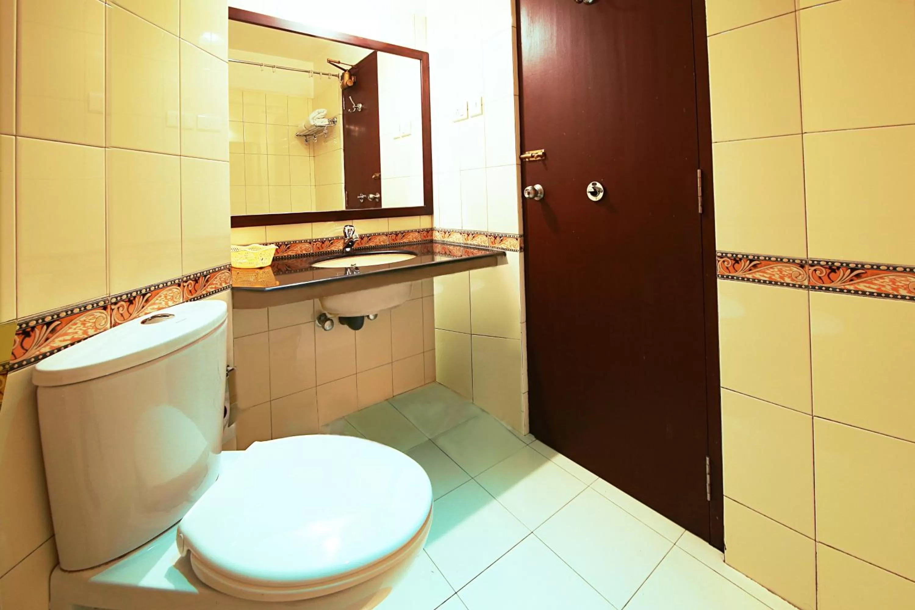 Bathroom in Royal Omars