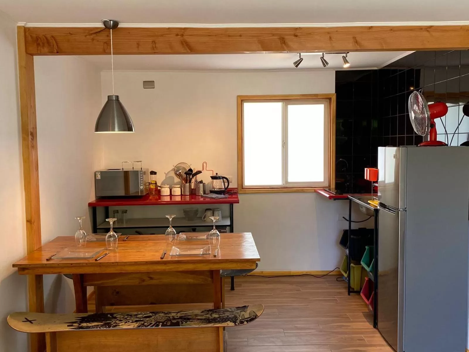 kitchen, Kitchen/Kitchenette in French Andes Apart Hostel