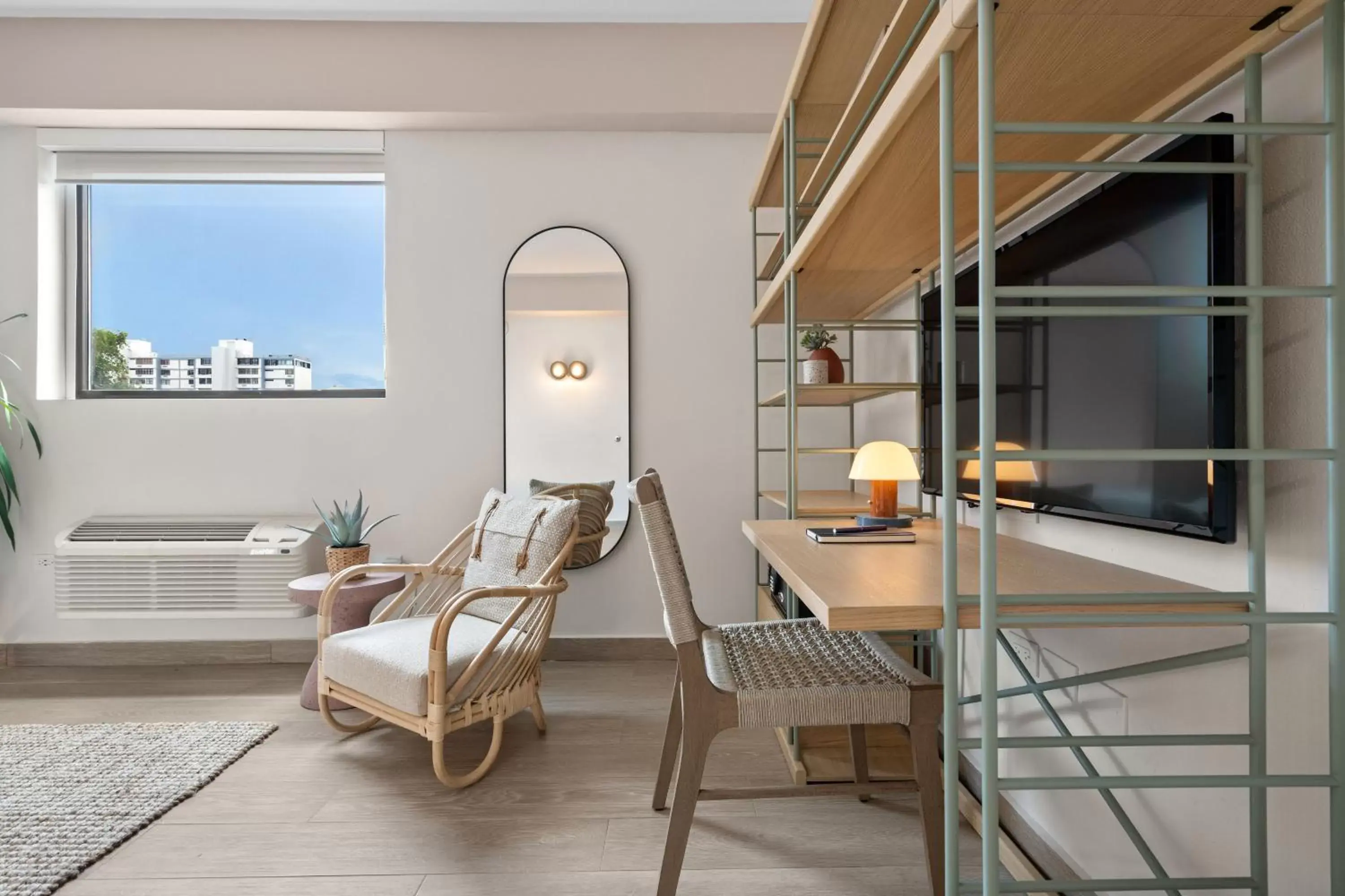 Three-Bedroom Suite in HiBird- Apartment and Suites Hotel Three-Bedroom Suite in HiBird- Apartment and Suites Hotel