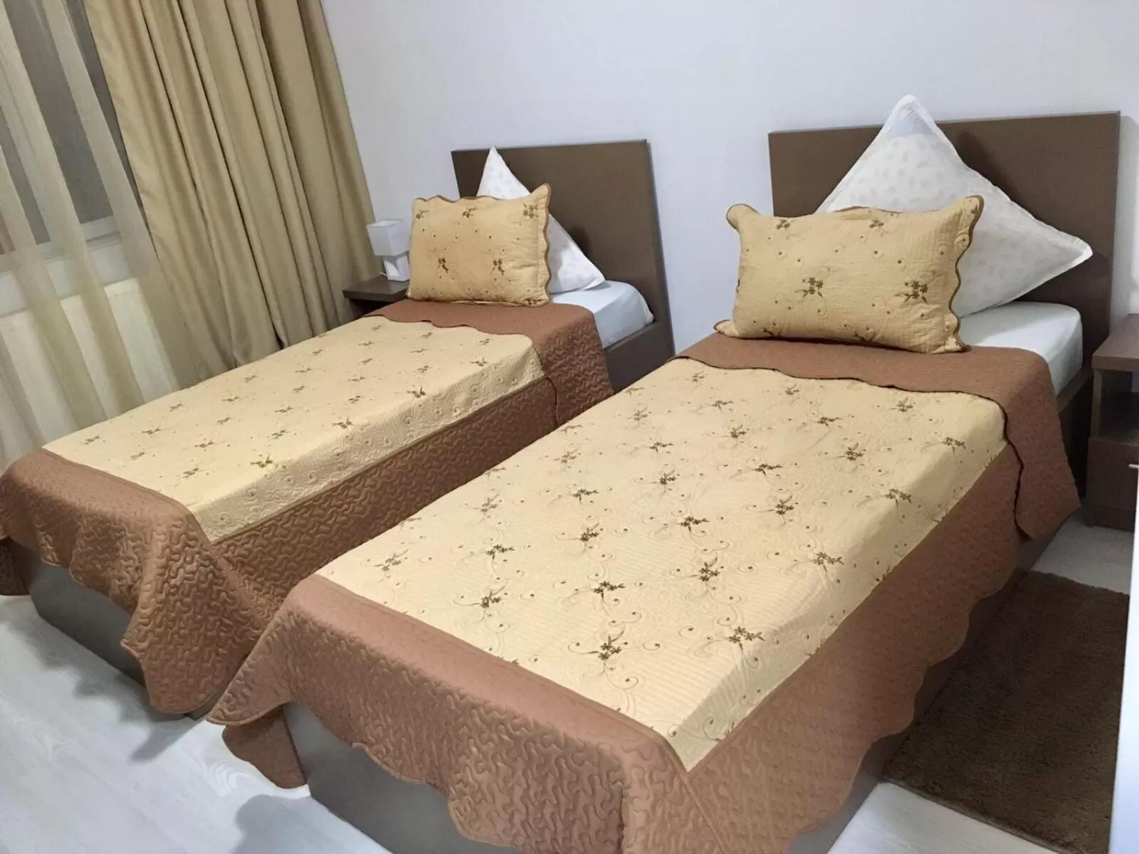 Bed in FAST Airport Accomodation