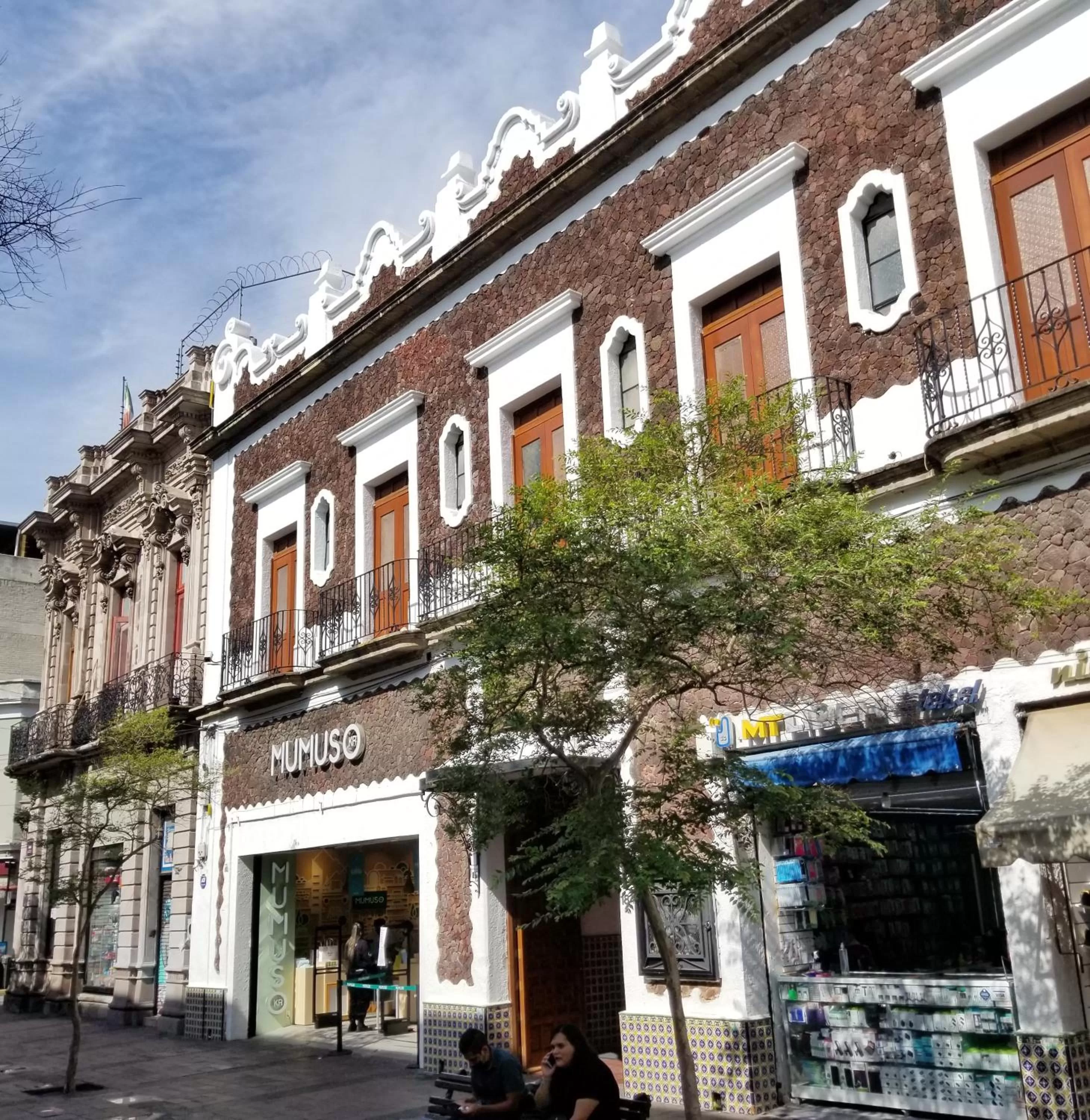 Facade/entrance in Hotel Real de Castilla Colonial