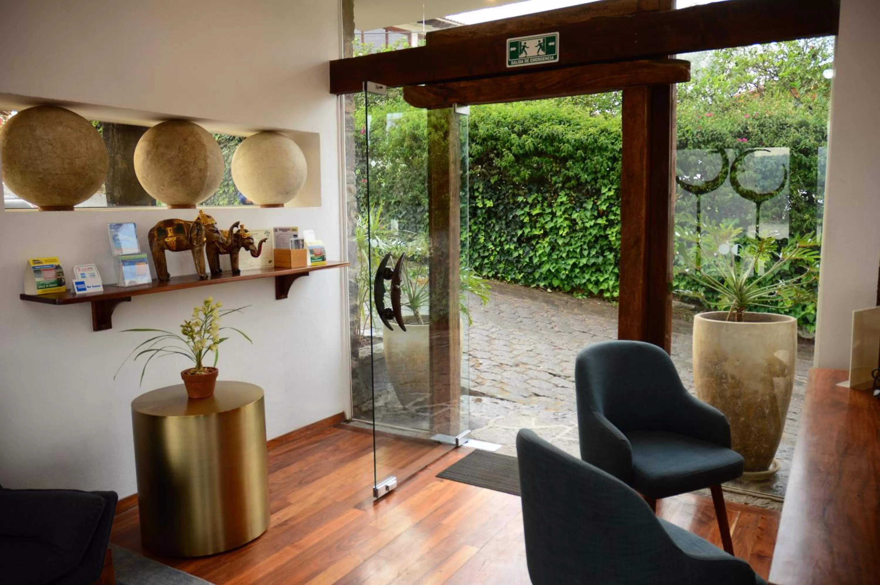 Facade/entrance, Seating Area in Danzaluna Hotel Boutique