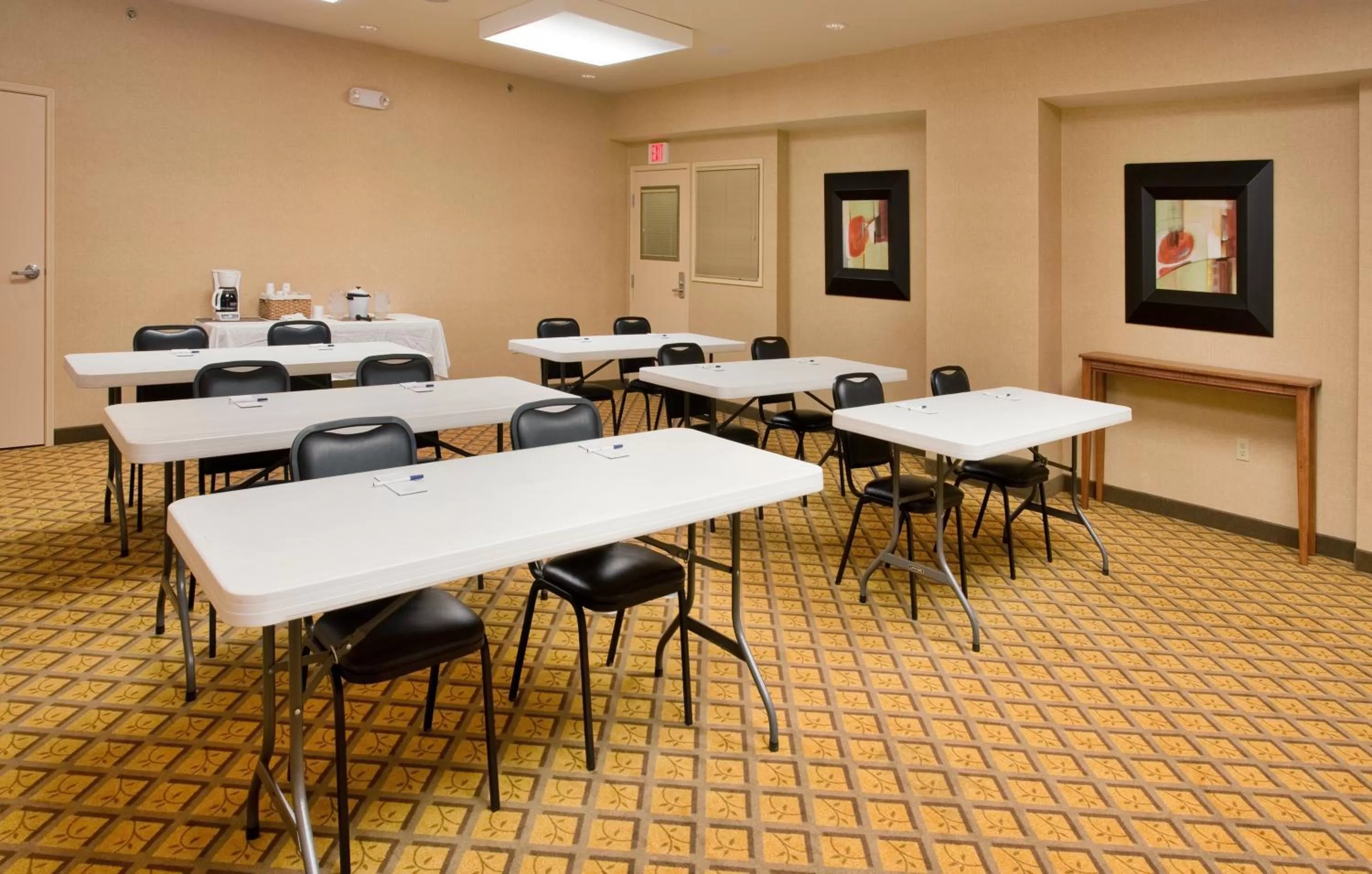 Meeting/conference room in Candlewood Suites Springfield by IHG
