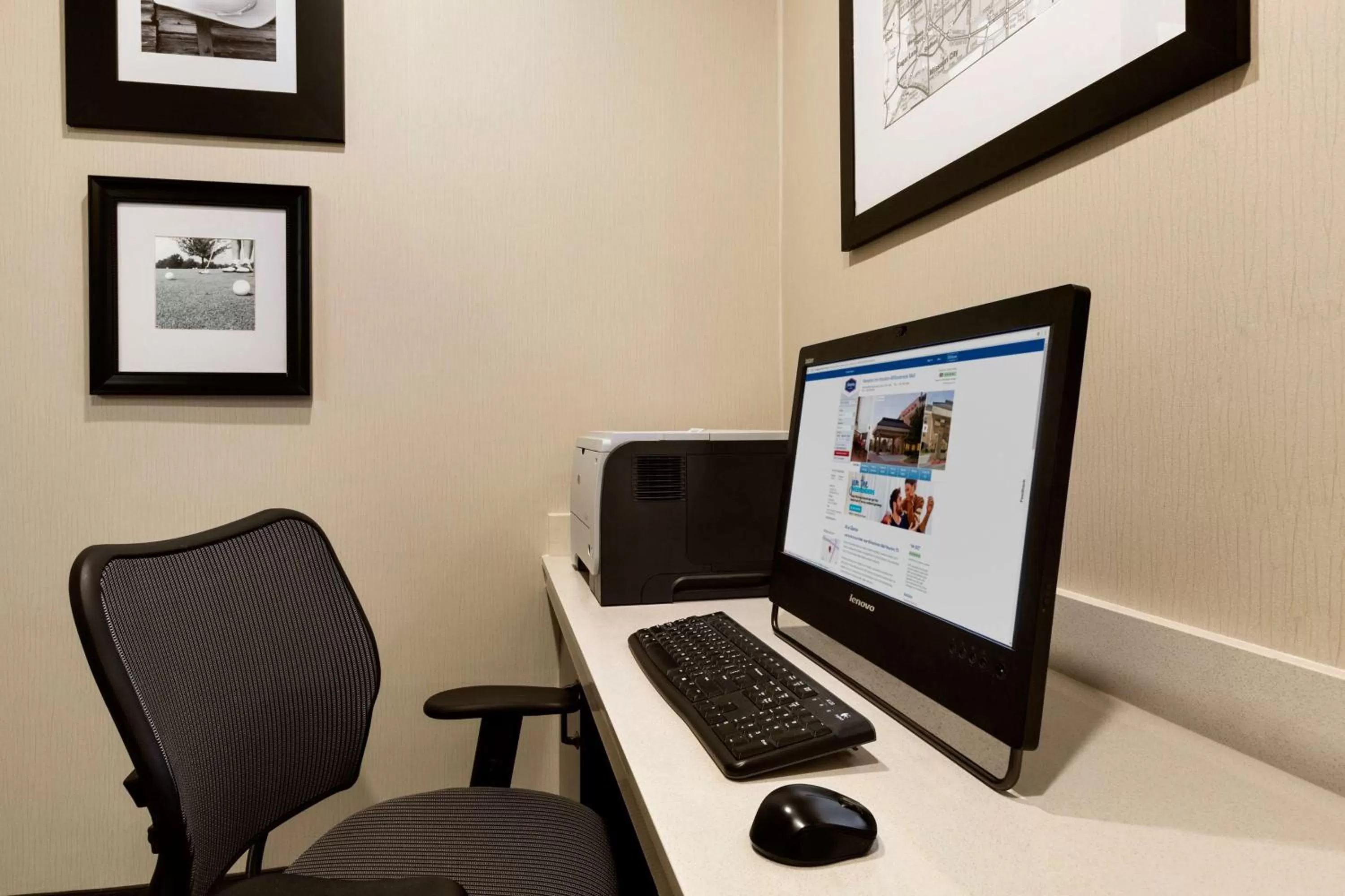 Business facilities in Hampton Inn Houston Willowbrook Mall