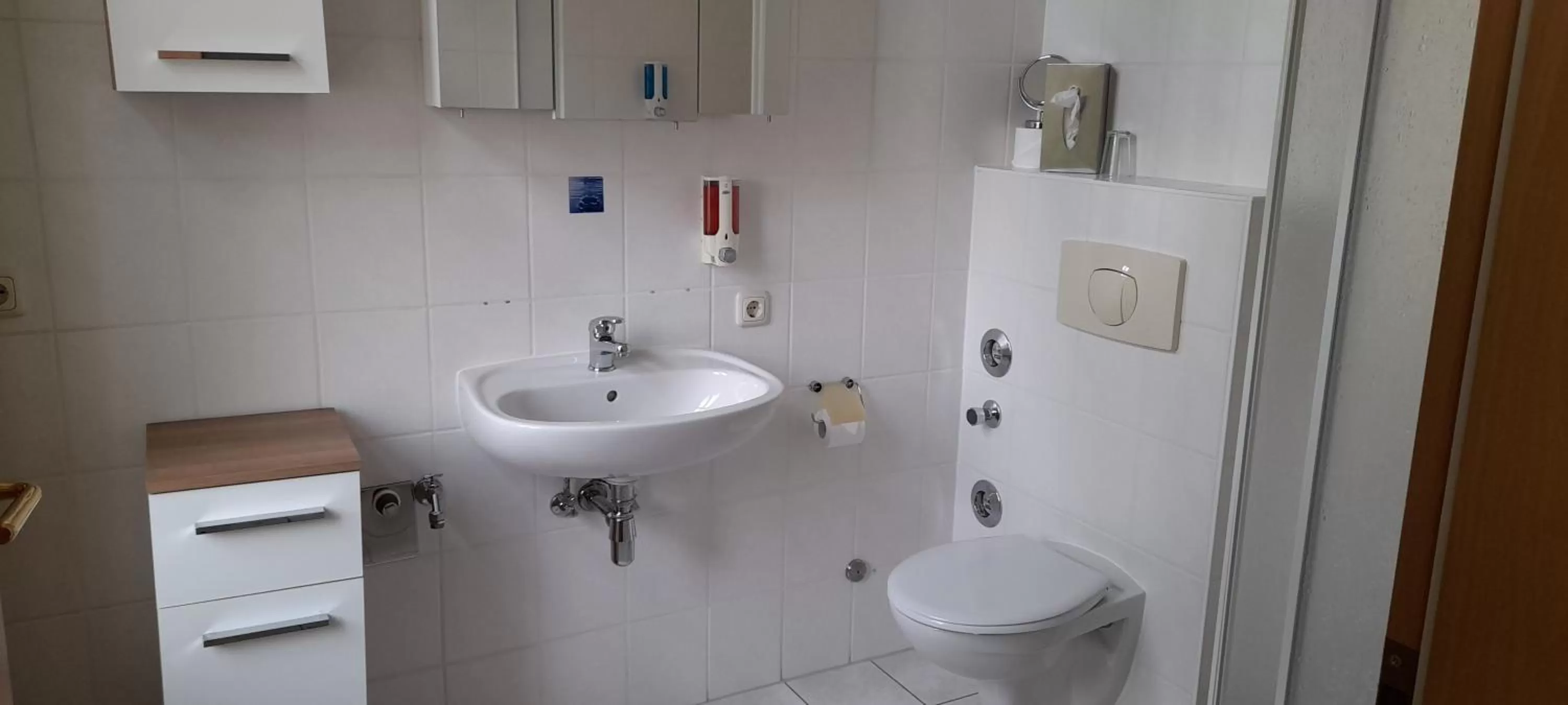 Bathroom in Apartment-Hotel Schillerplatz