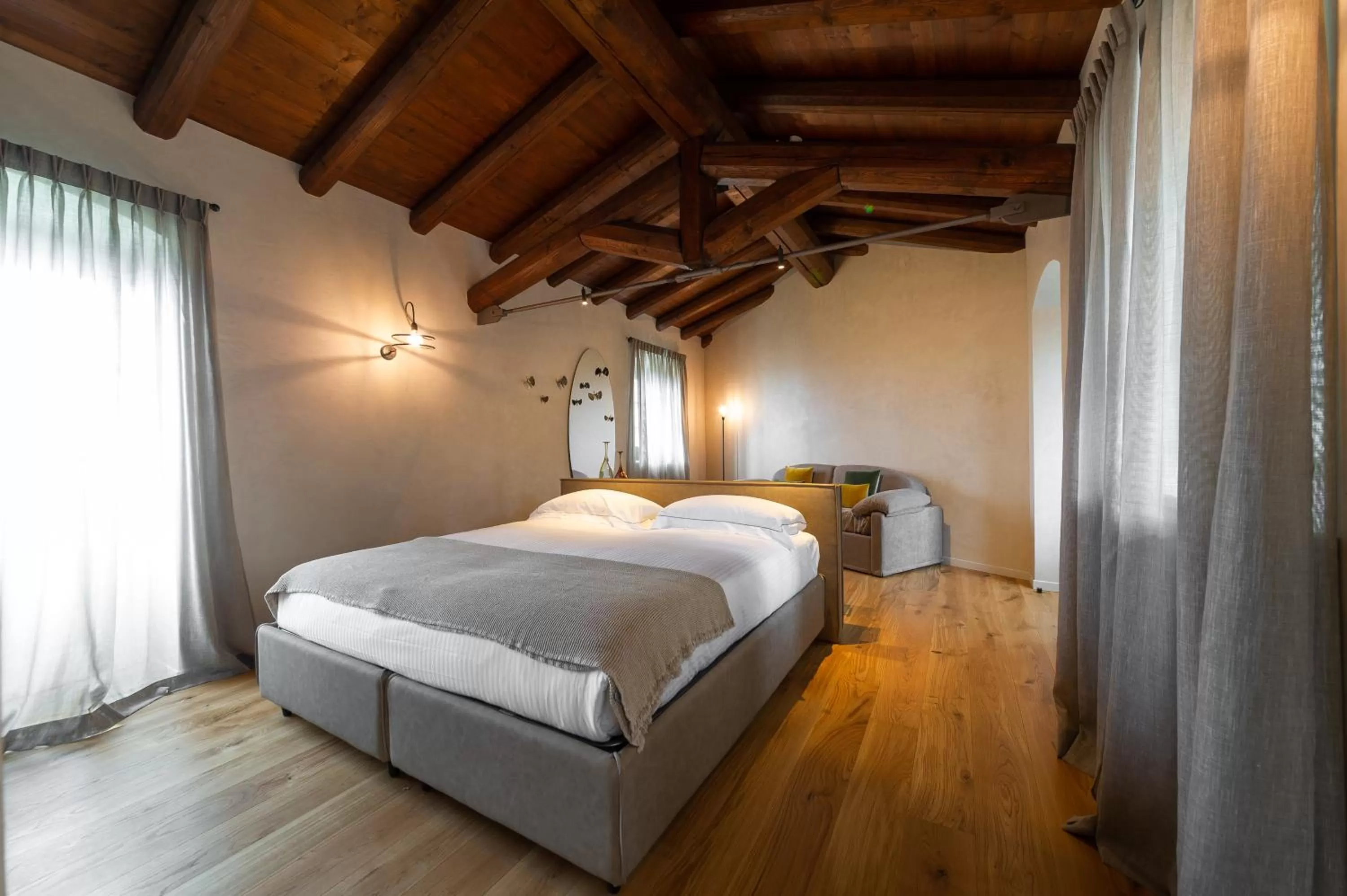 Photo of the whole room, Bed in Relais San Vigilio al Castello