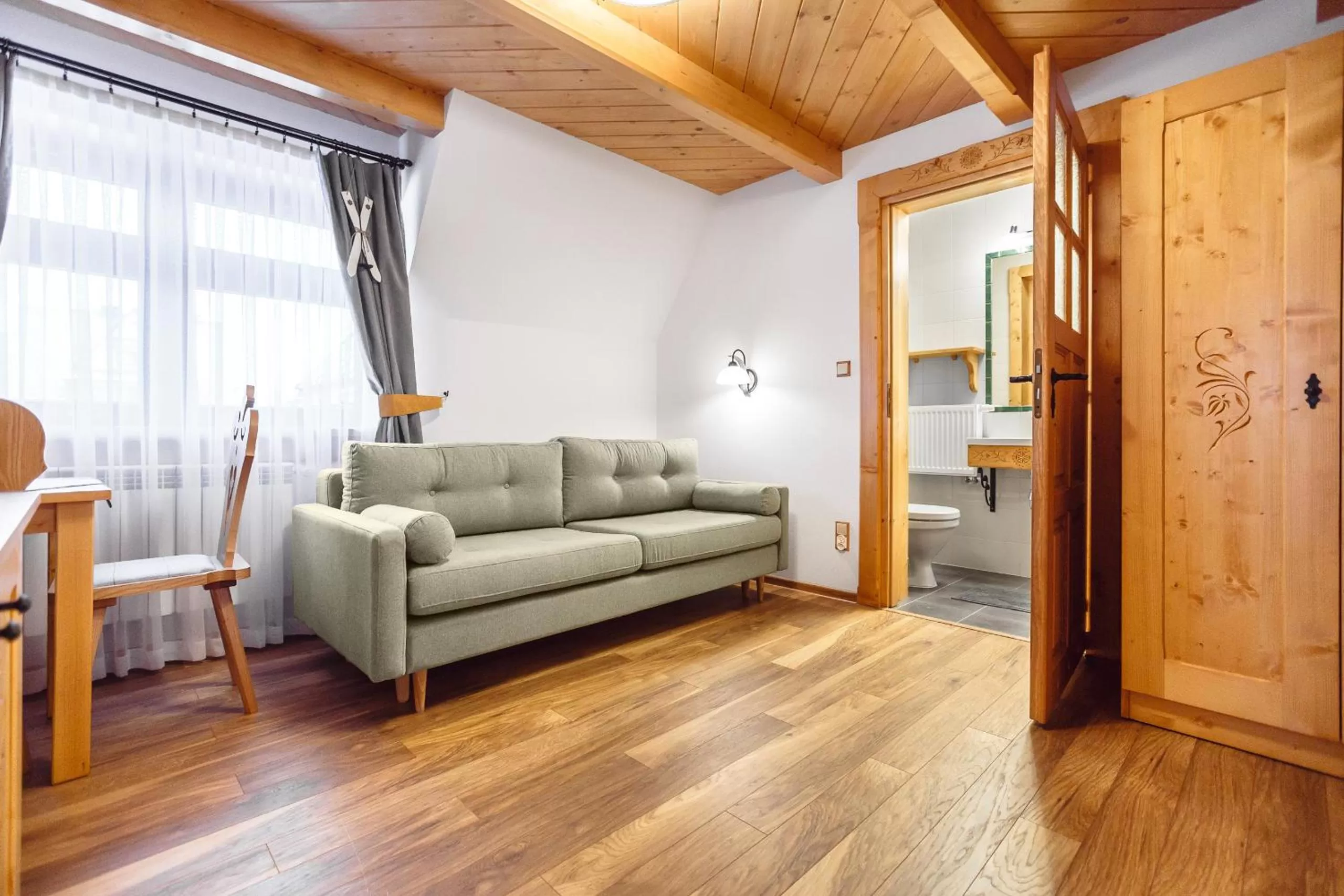 Seating area in Górskie Wspomnienie