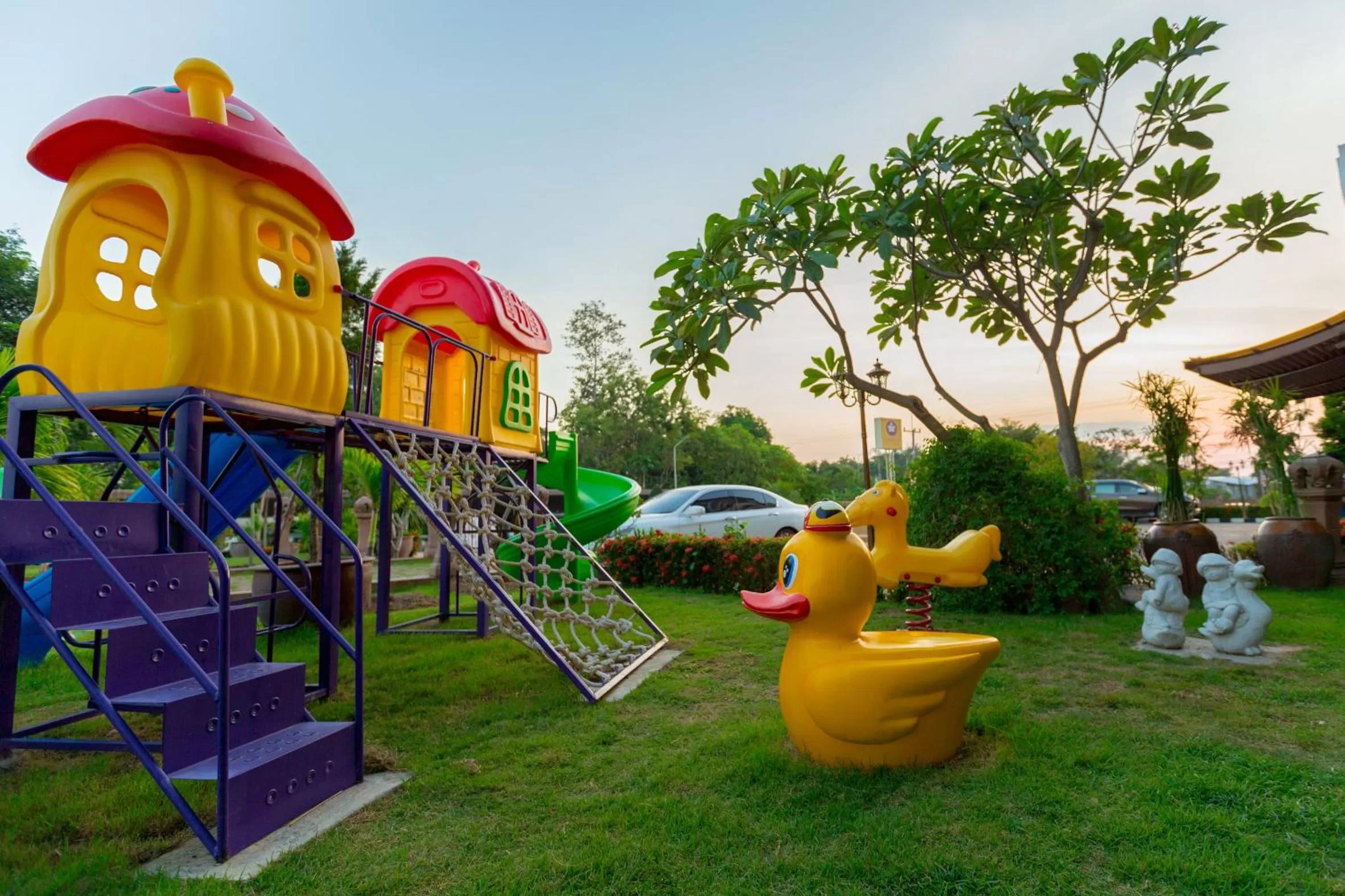 Children play ground in Phanomrungpuri Hotel Buriram