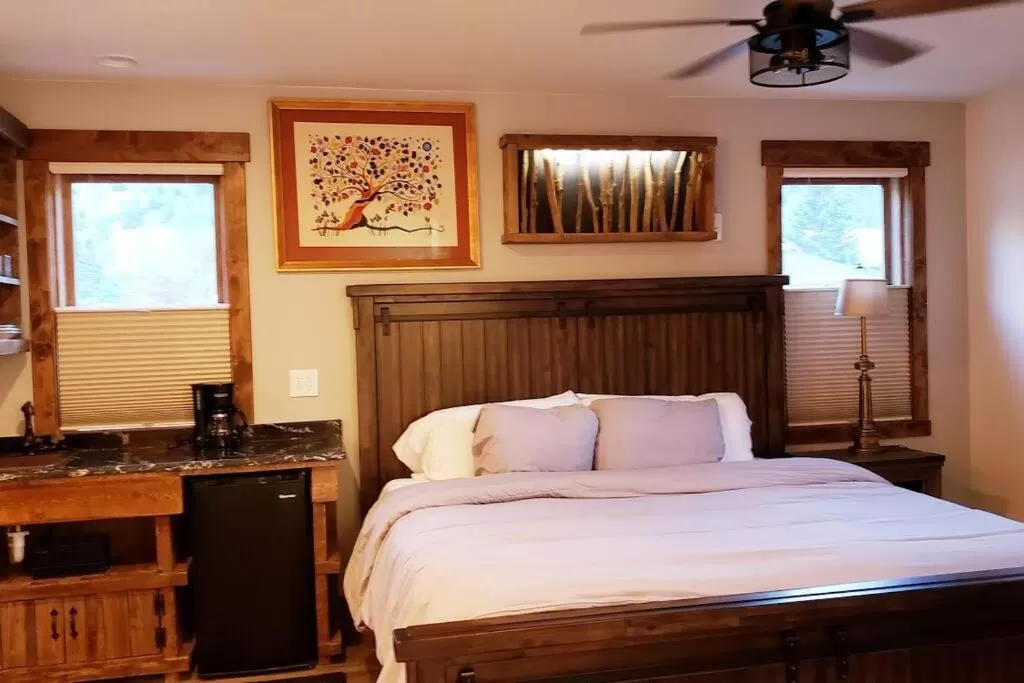 Bed in Clear Creek Inn