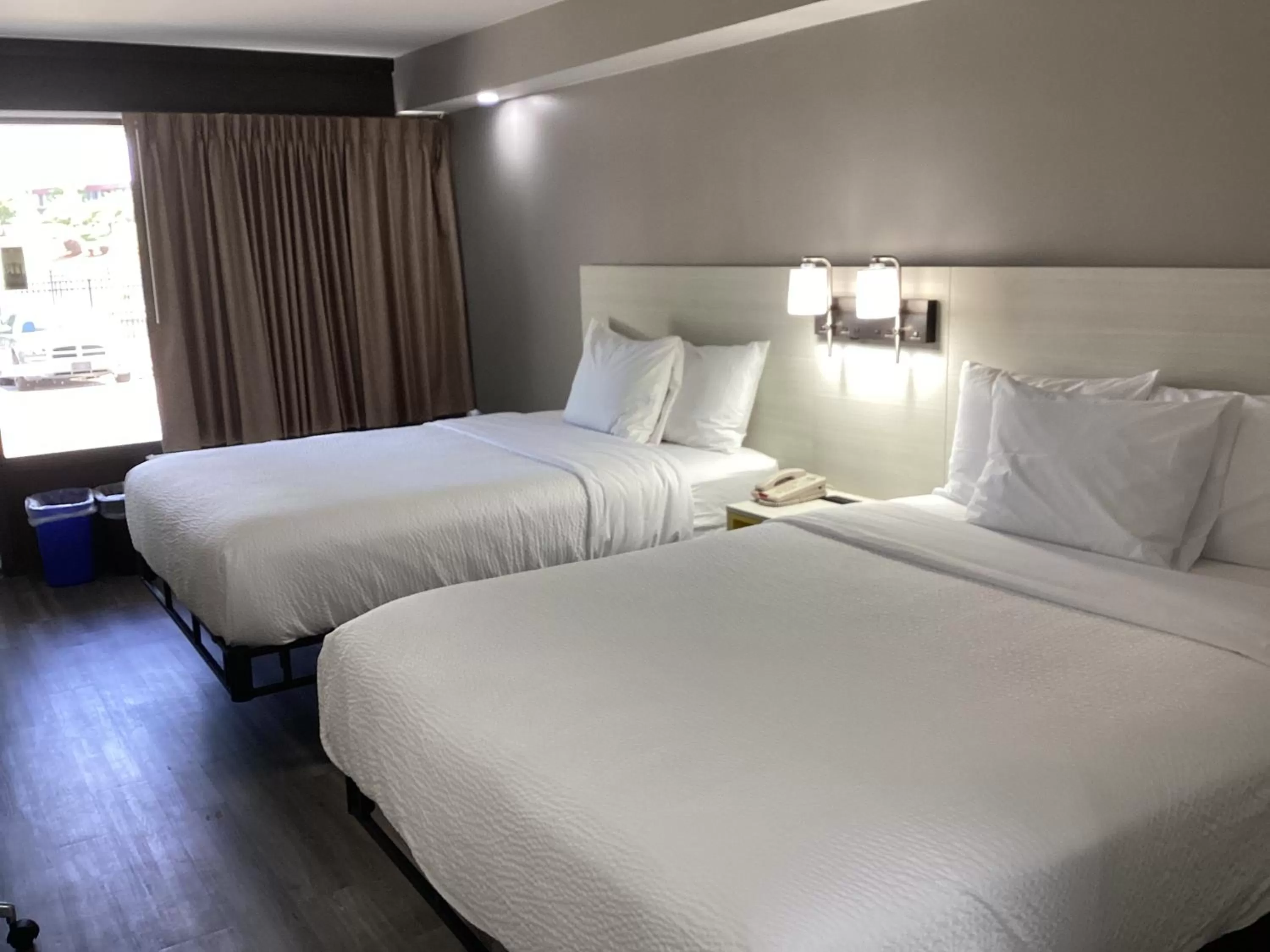 Bed in Days-Inn by Wyndham Baltimore Northwest