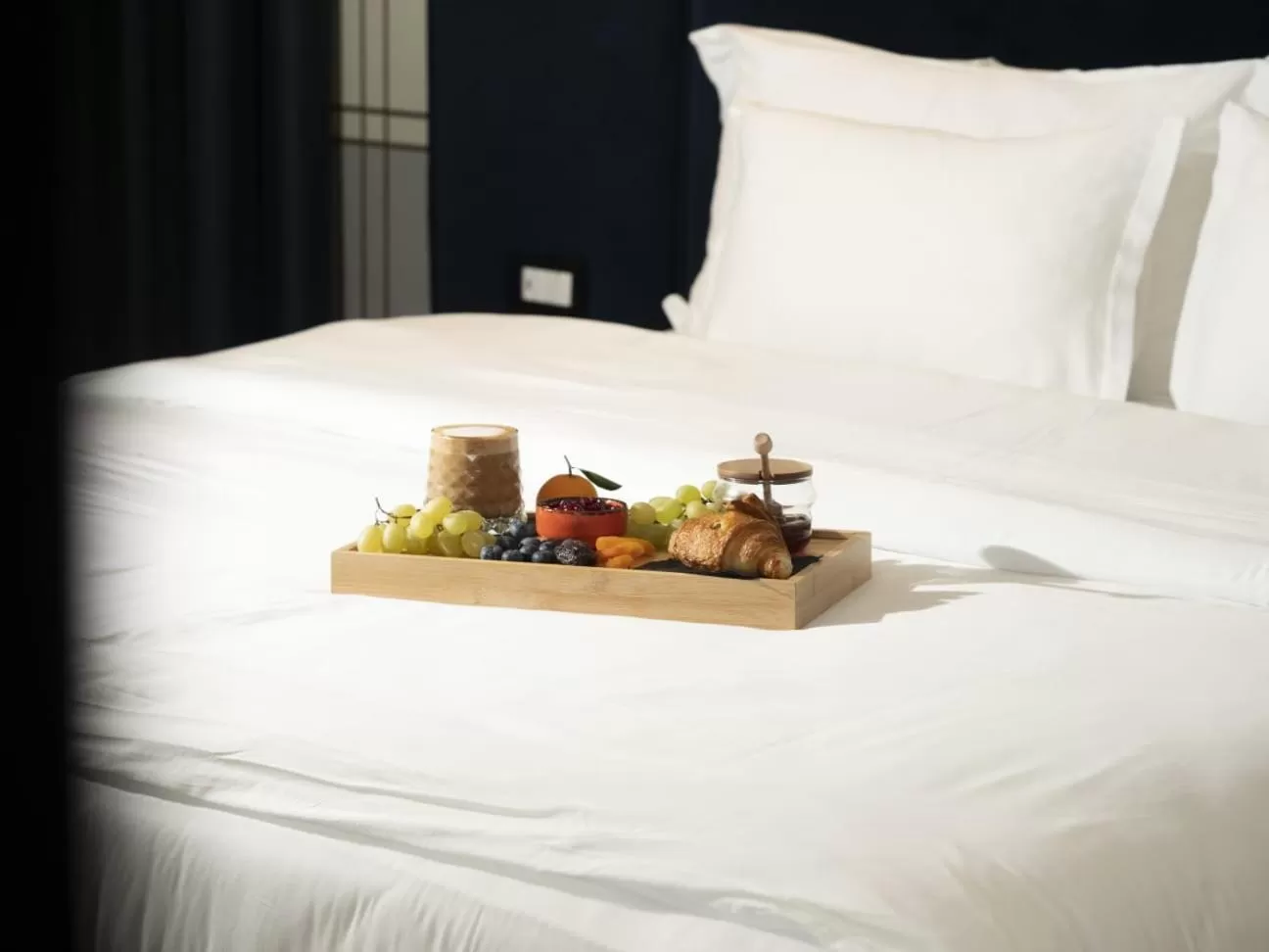 Breakfast, Bed in Moncafe BoutiqueHotel Spa