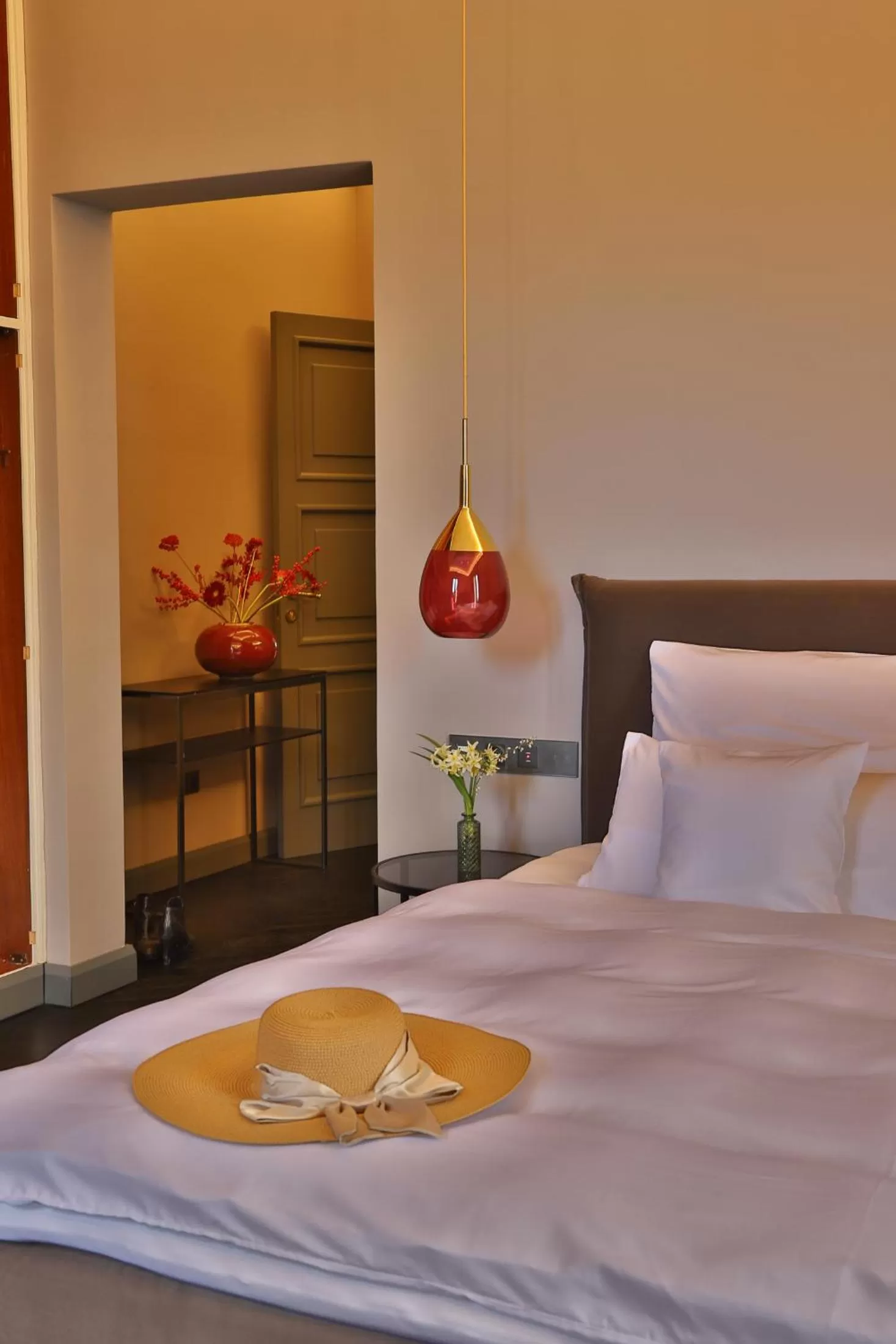 Photo of the whole room, Bed in Sa Suites