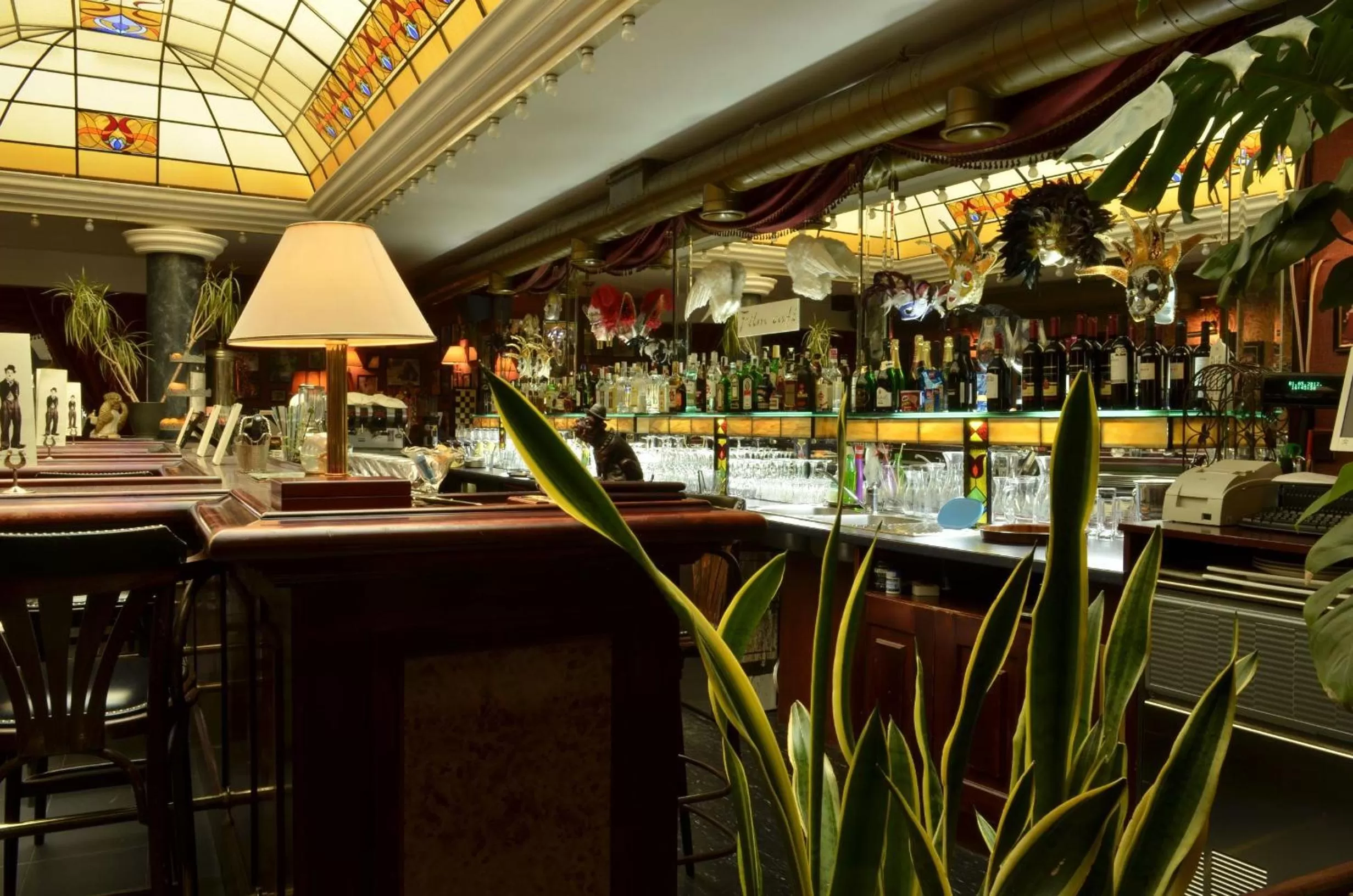 Lounge or bar, Restaurant/Places to Eat in Film Hotel