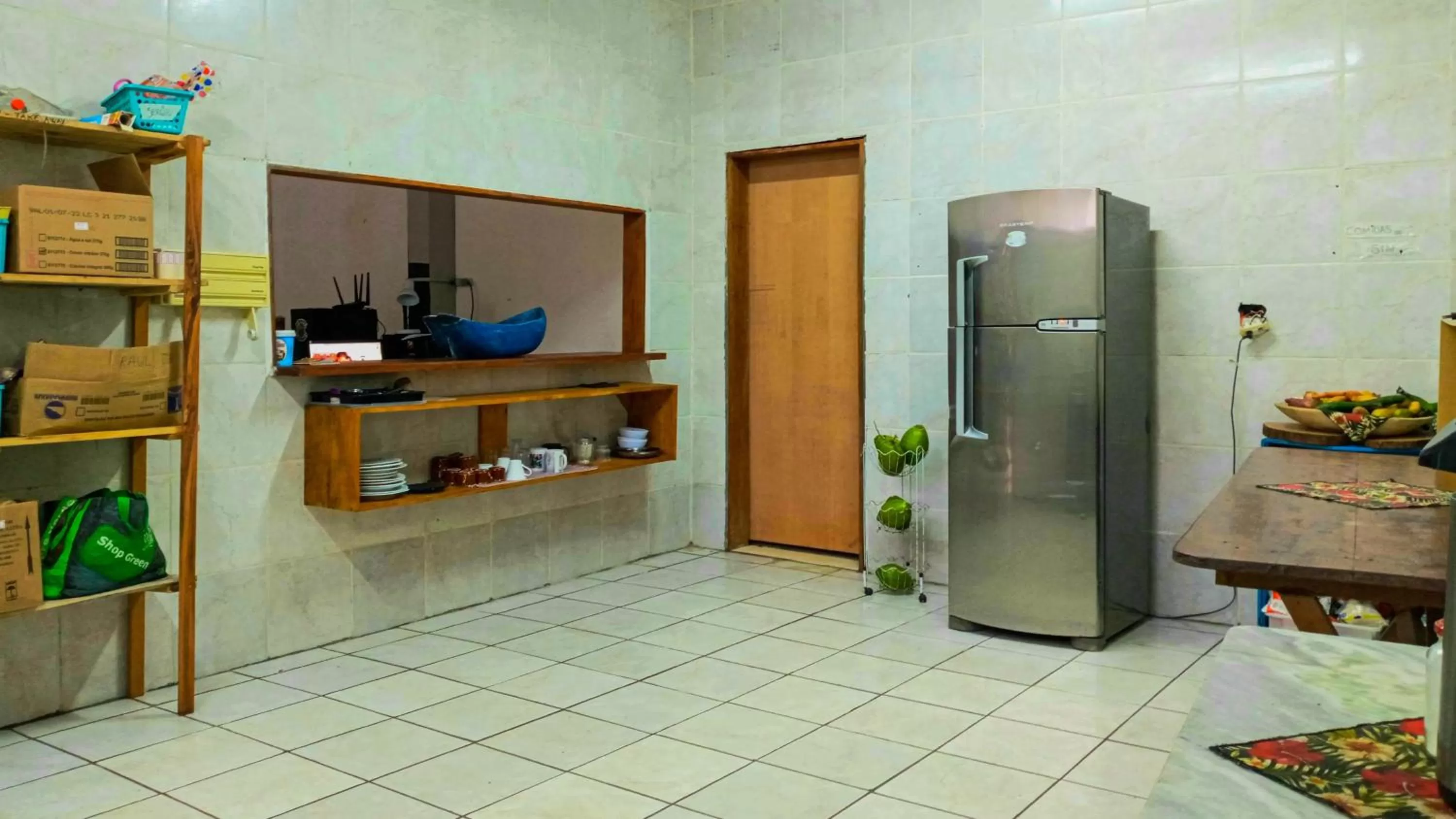 Kitchen/Kitchenette in Pousada e Hostel Marthi