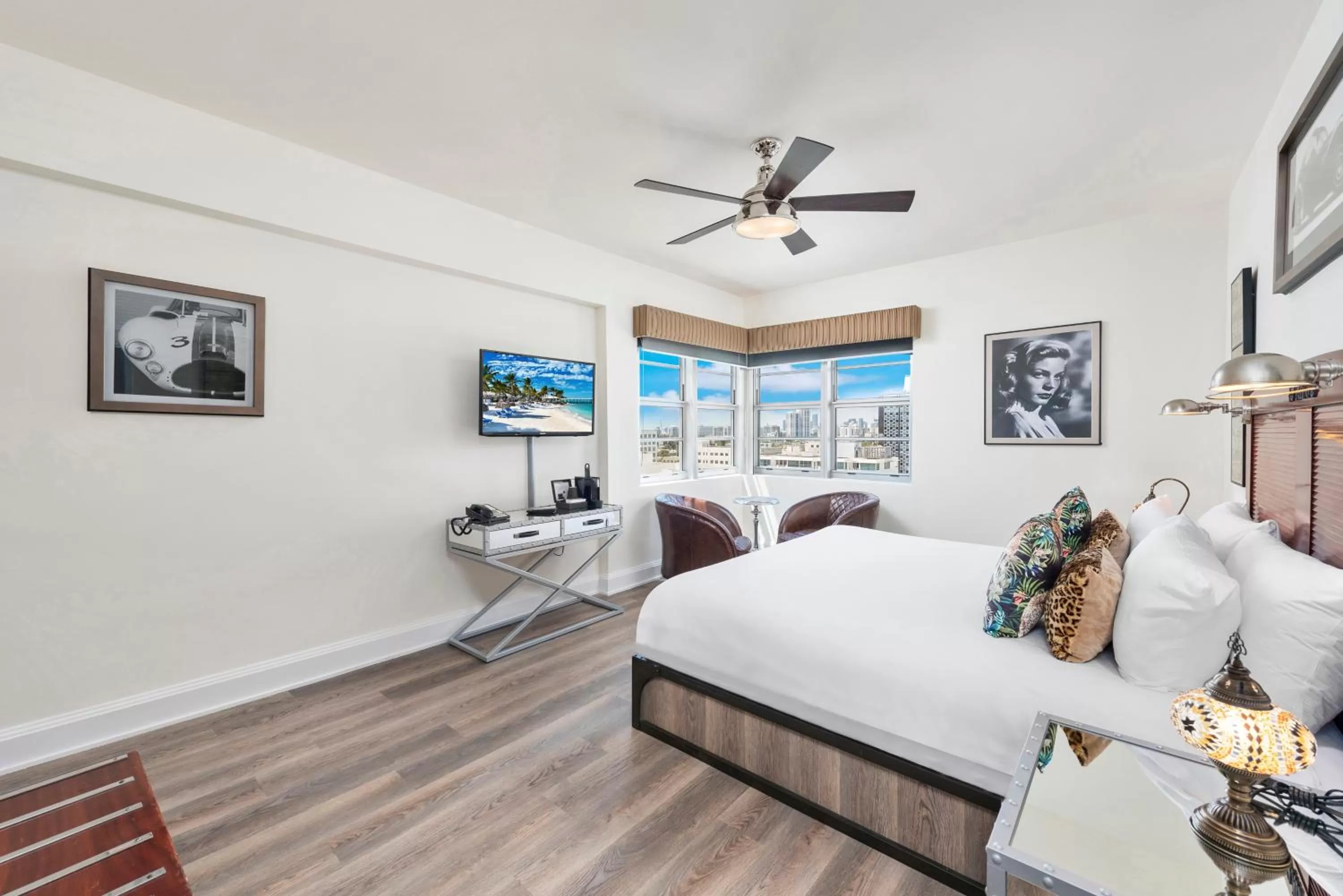 Bedroom, Bed in National Hotel, An Adult Only Oceanfront Resort