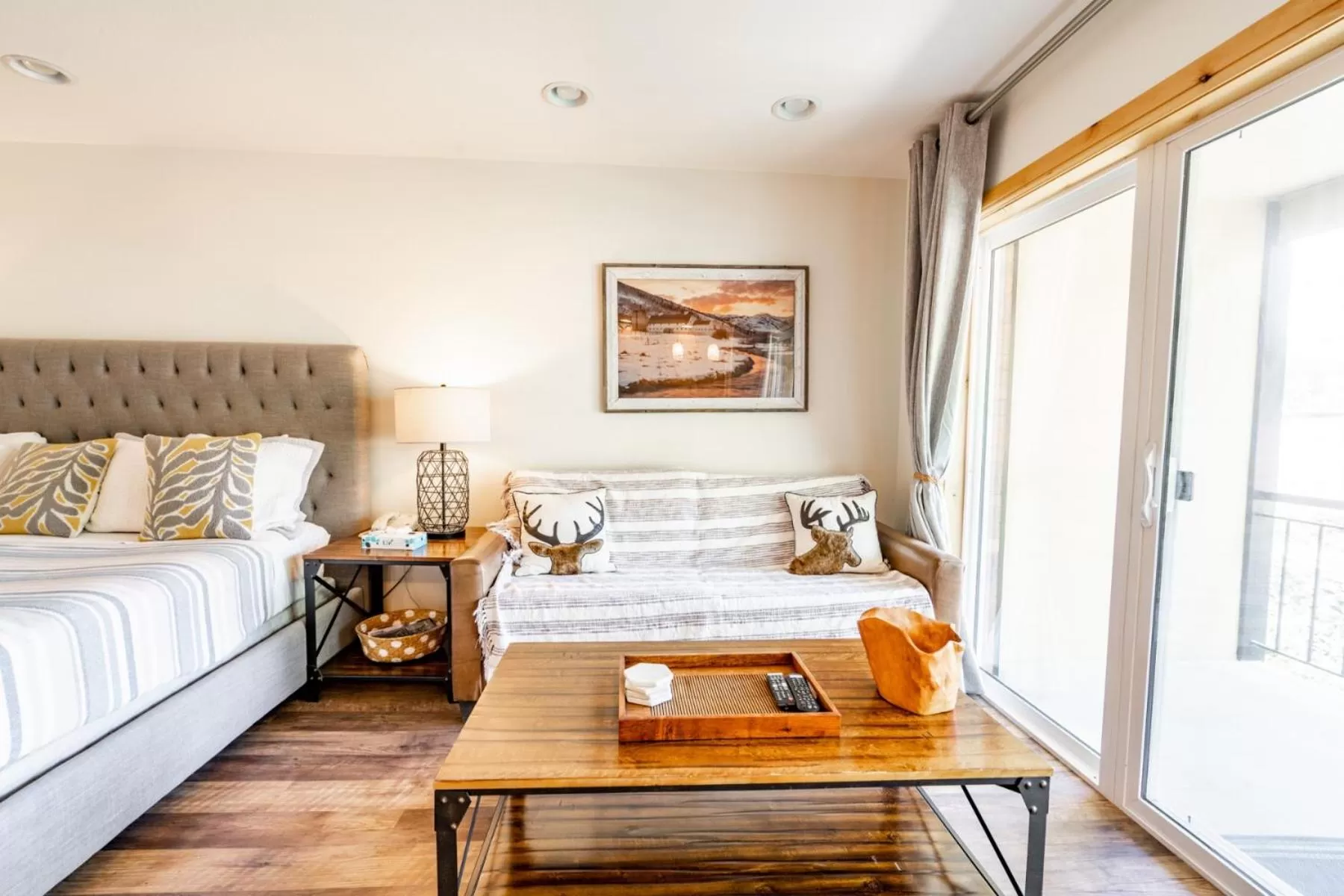 Bed in Treasure Mountain Inn